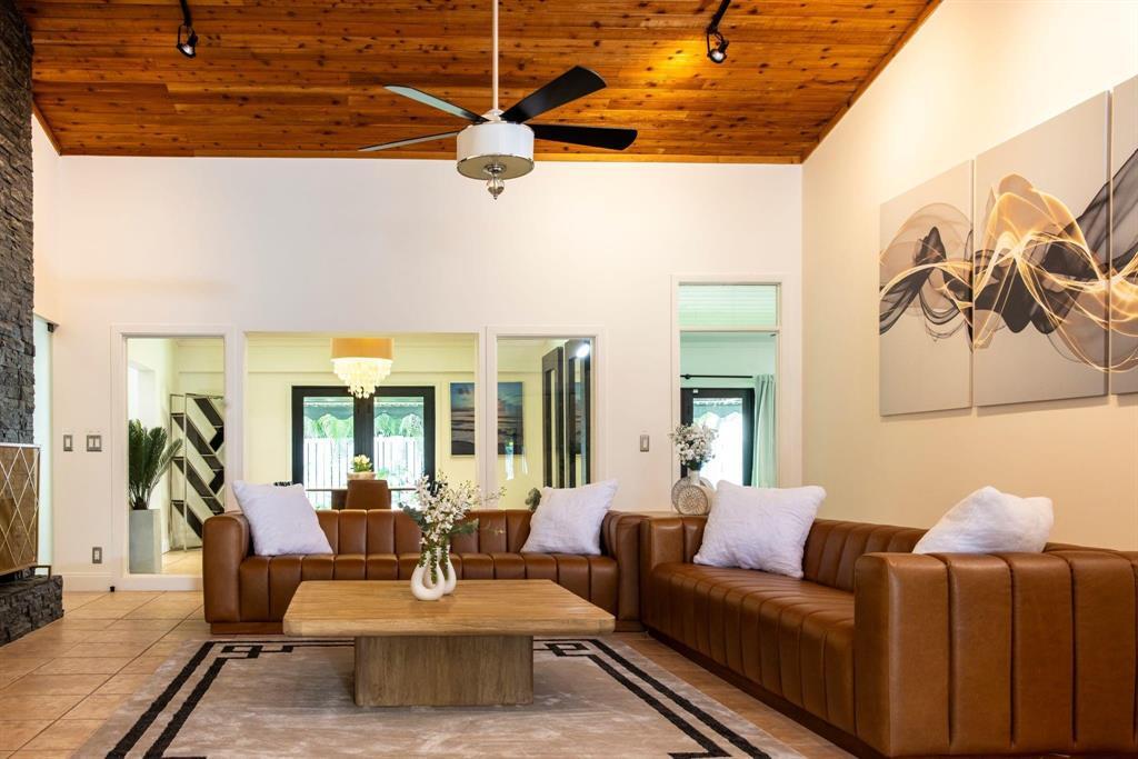 222 N Tradewinds, Lauderdale By The Sea FL 33308