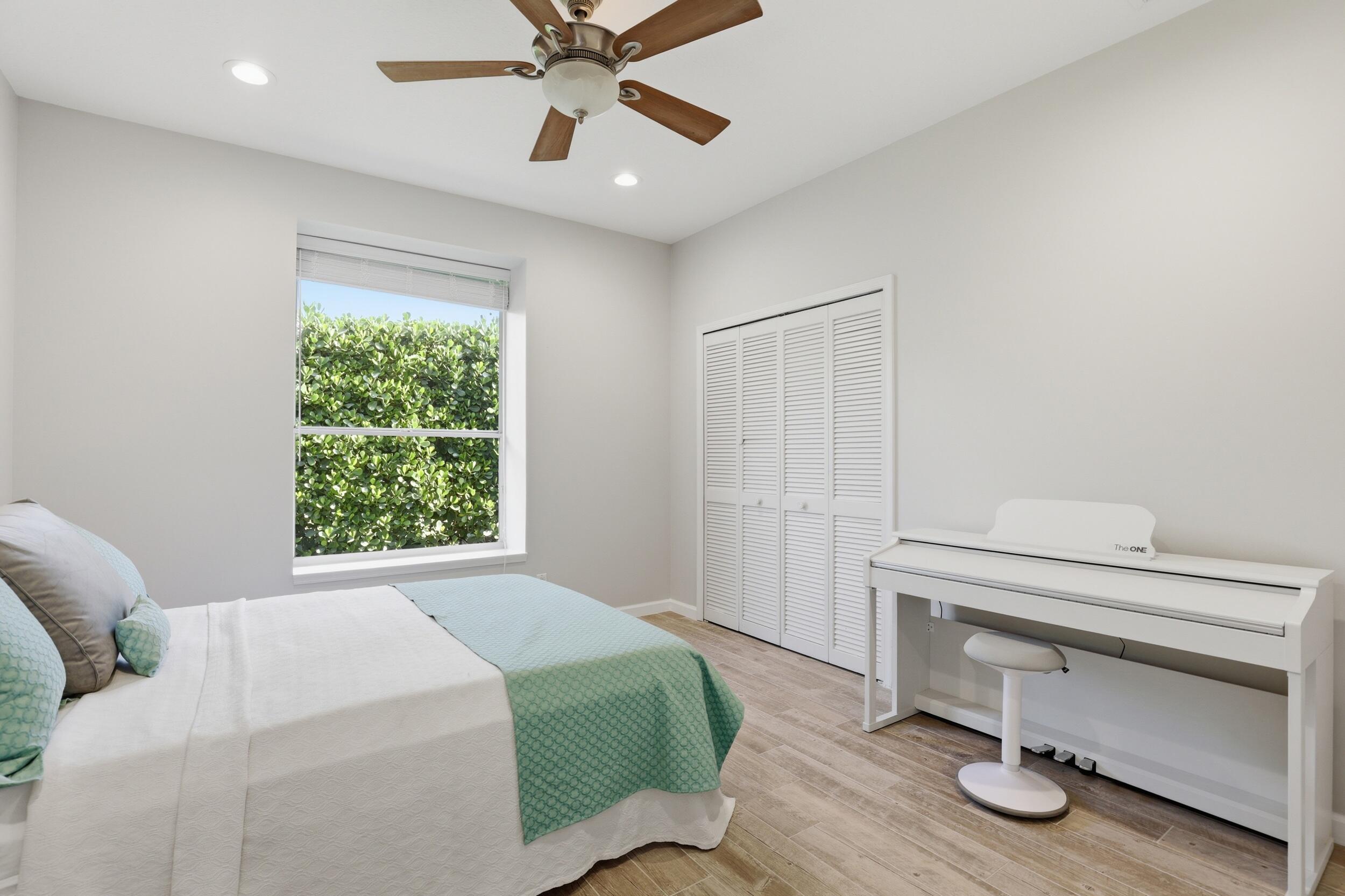 4445 NW 28th, Boca Raton FL 33434