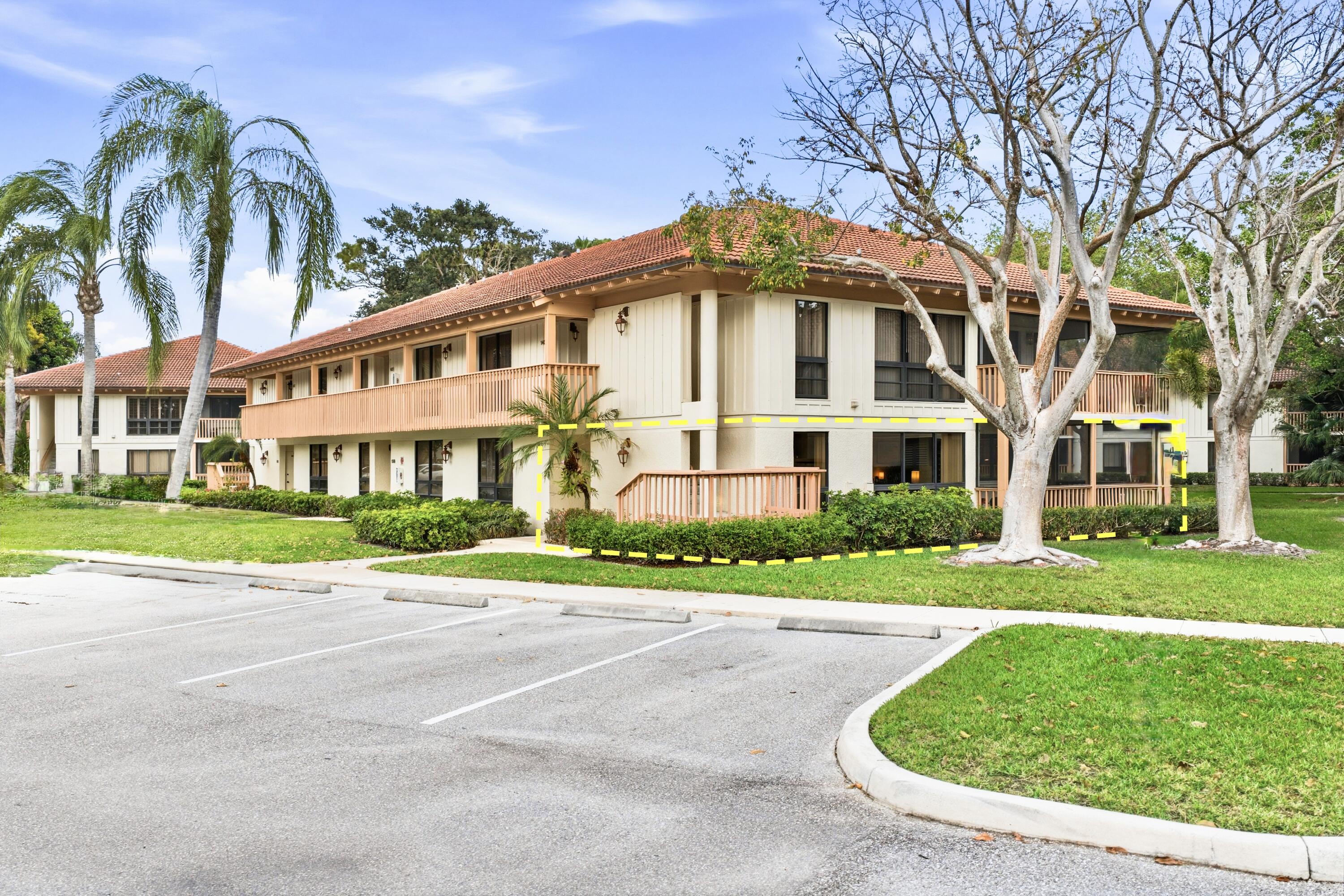 137 Brackenwood, Palm Beach Gardens FL 33418