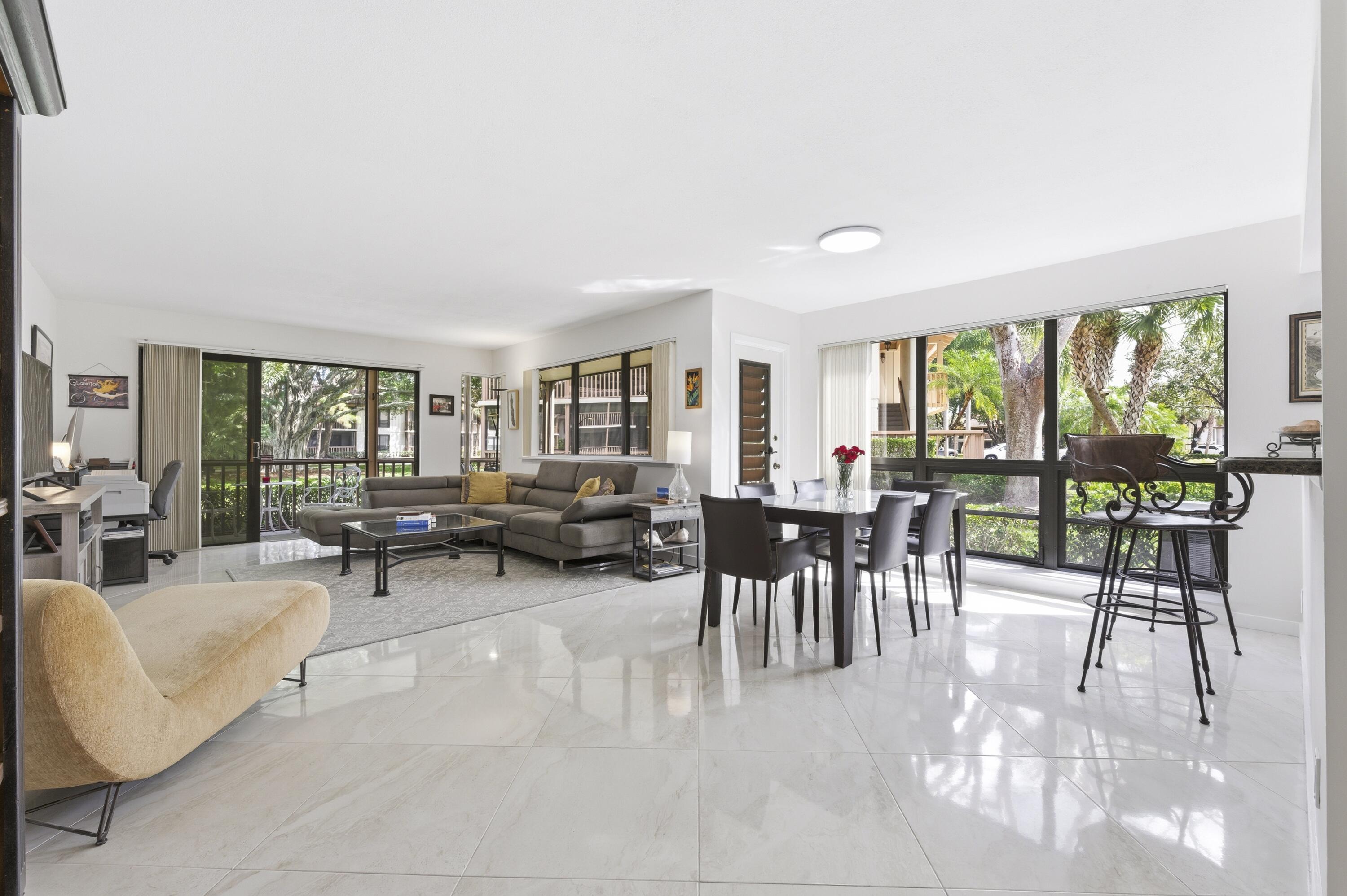 137 Brackenwood, Palm Beach Gardens FL 33418