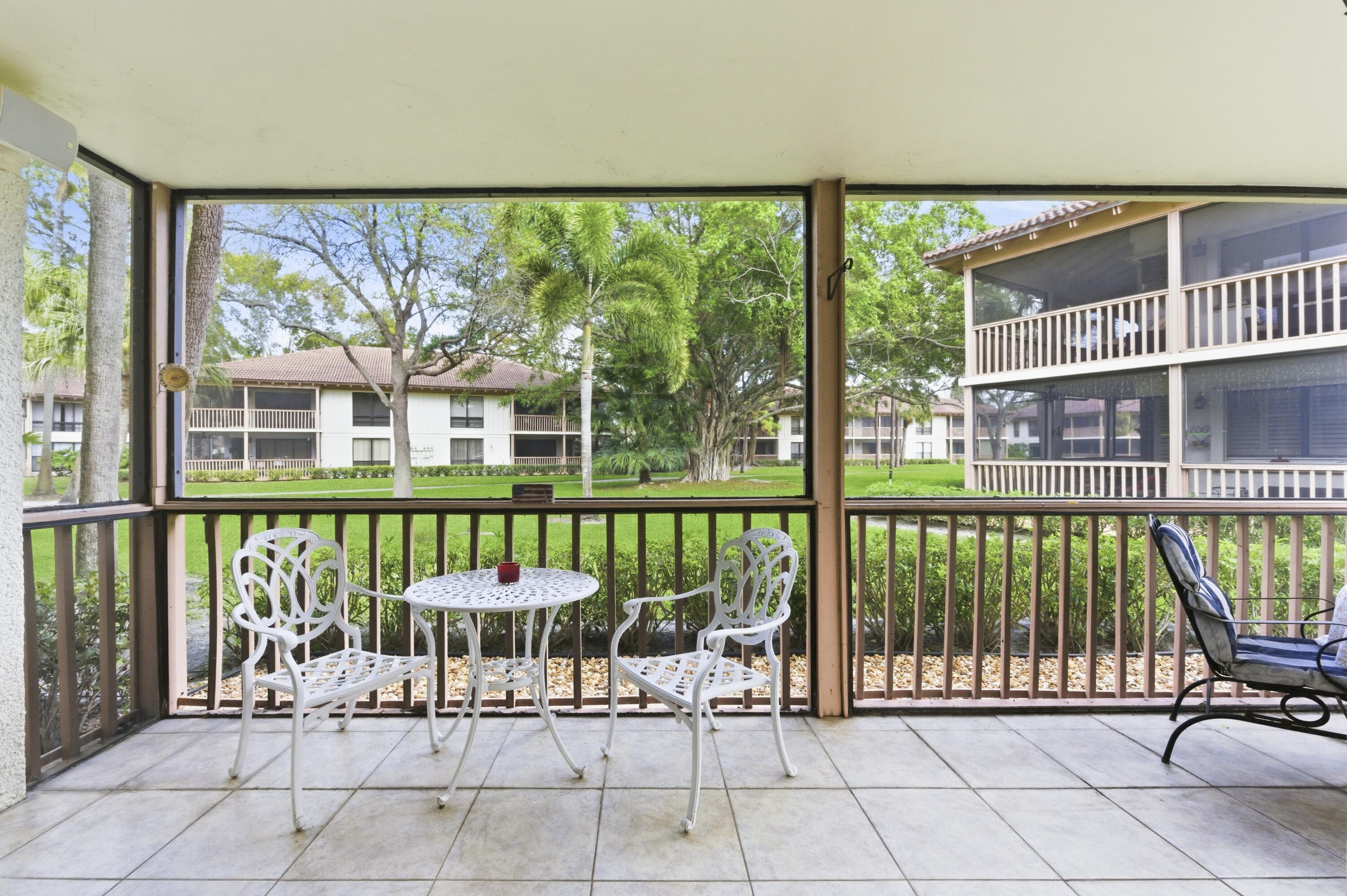 137 Brackenwood, Palm Beach Gardens FL 33418