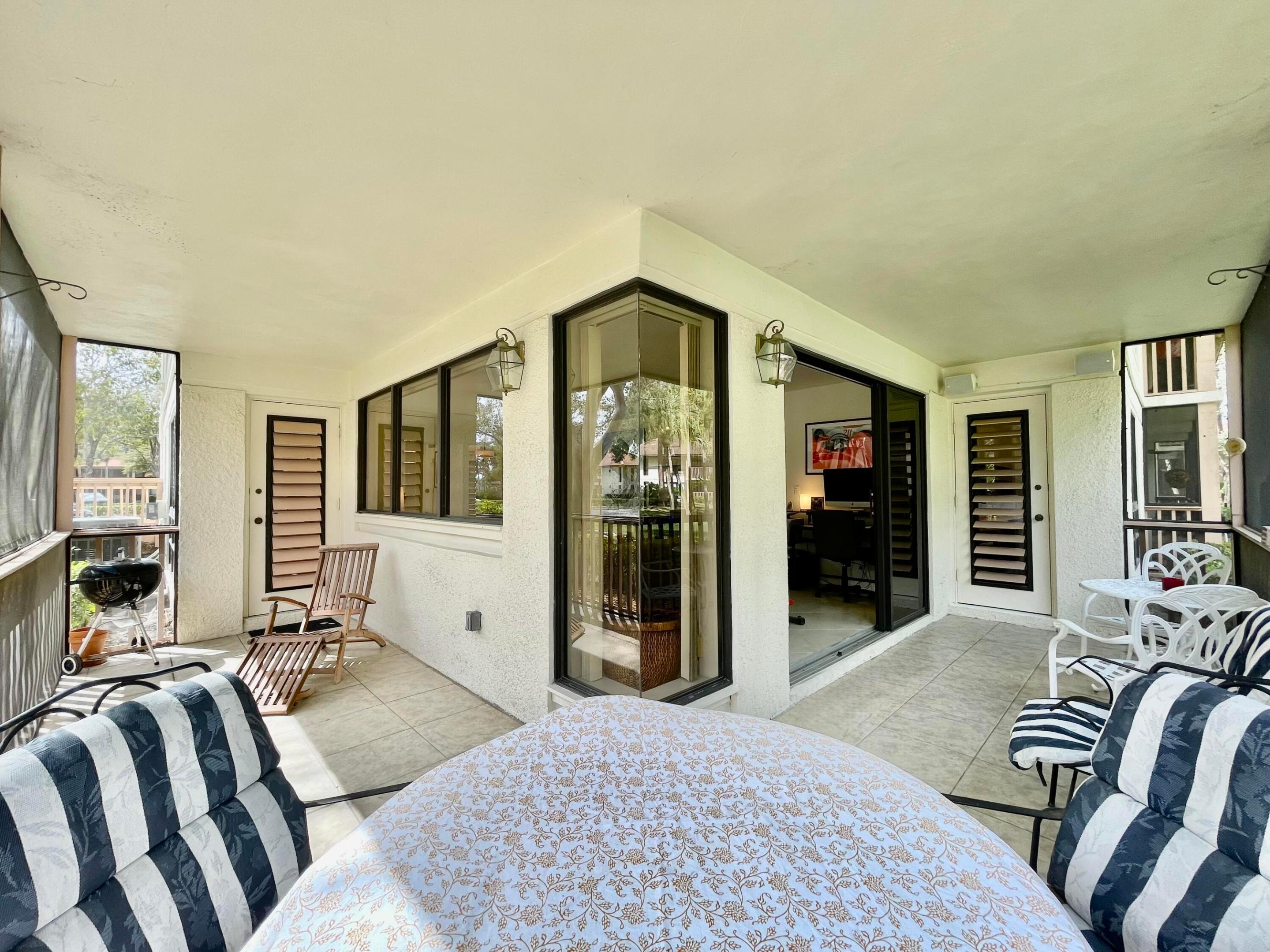 137 Brackenwood, Palm Beach Gardens FL 33418