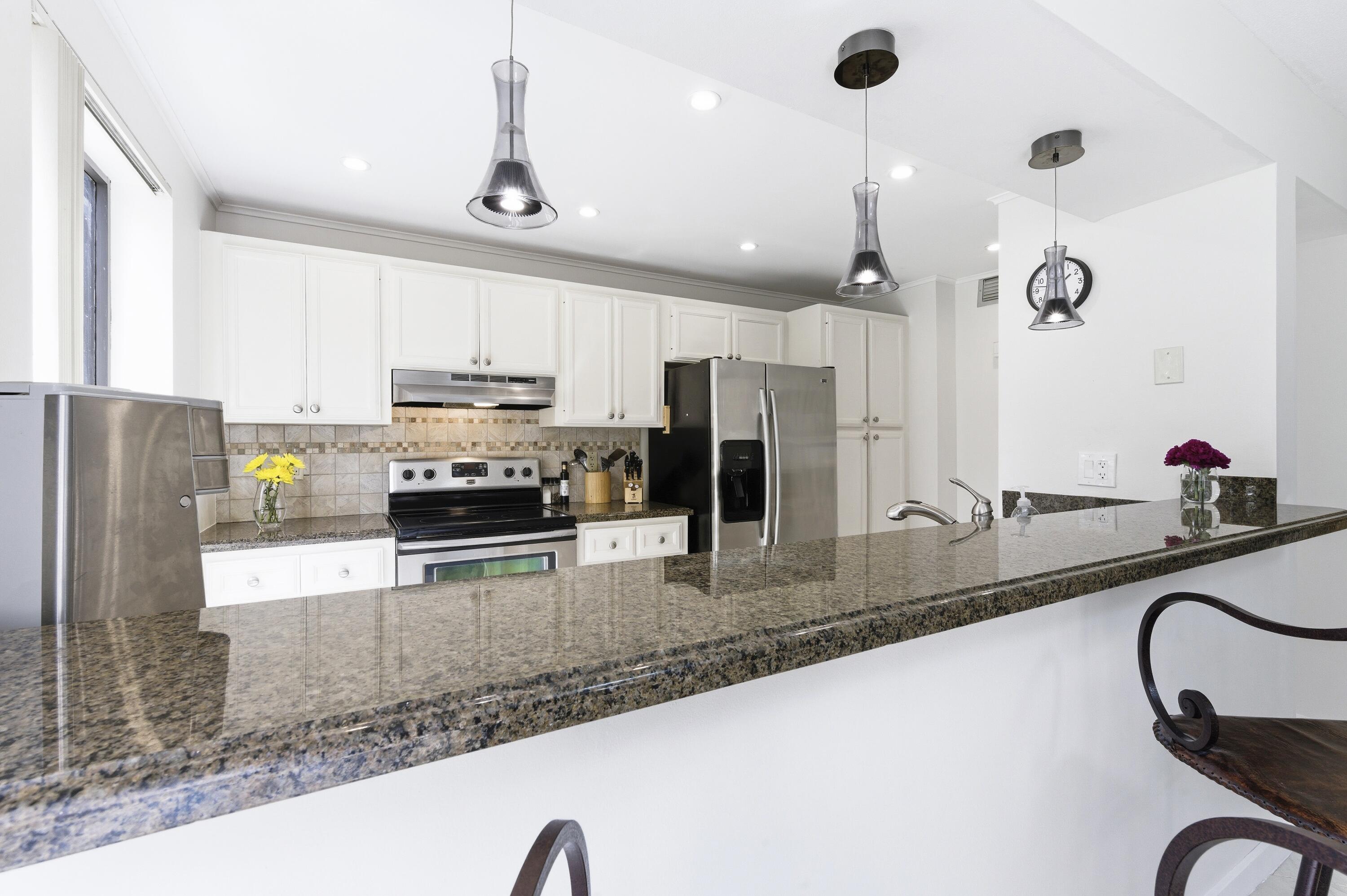 137 Brackenwood, Palm Beach Gardens FL 33418
