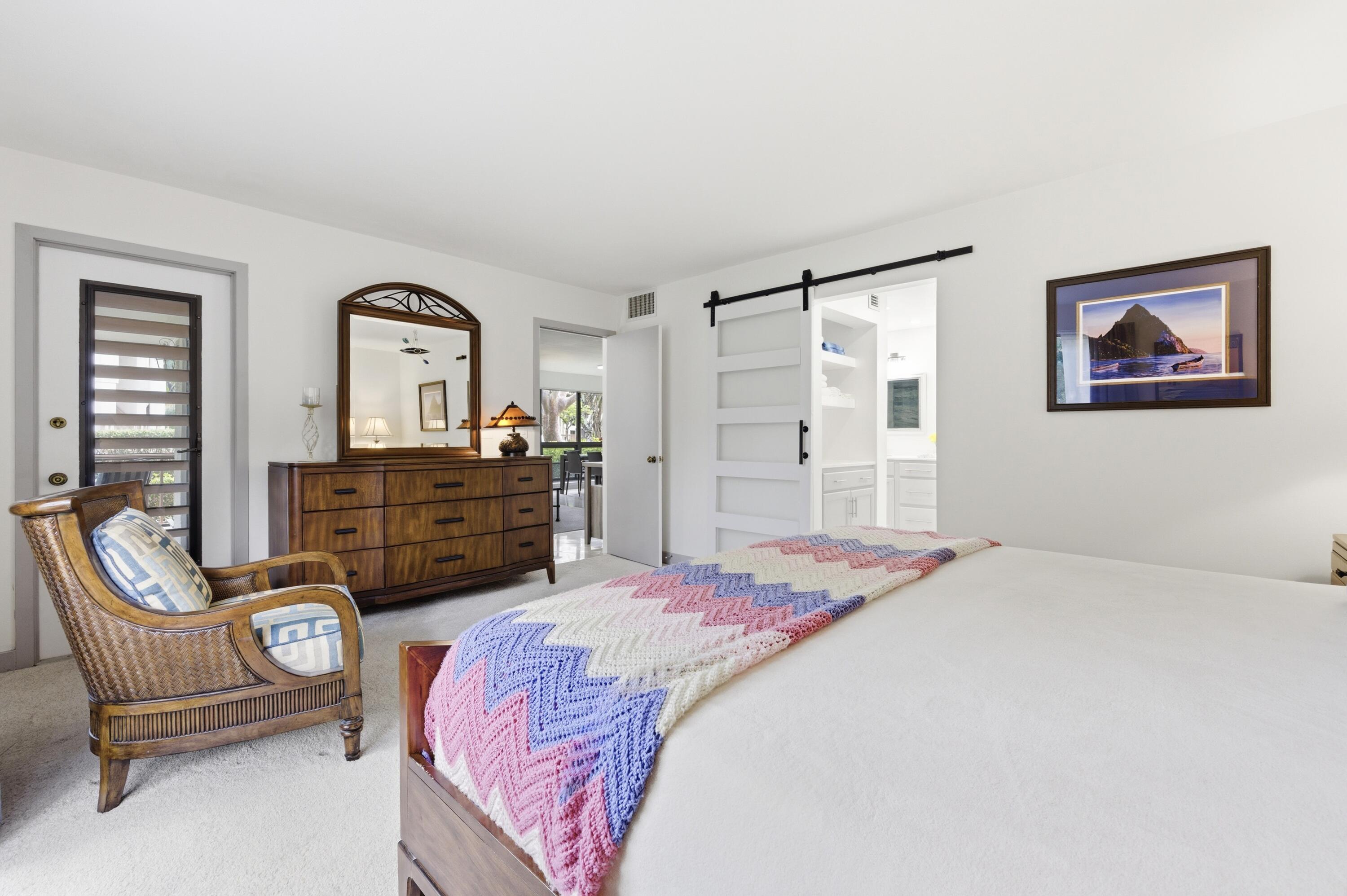 137 Brackenwood, Palm Beach Gardens FL 33418