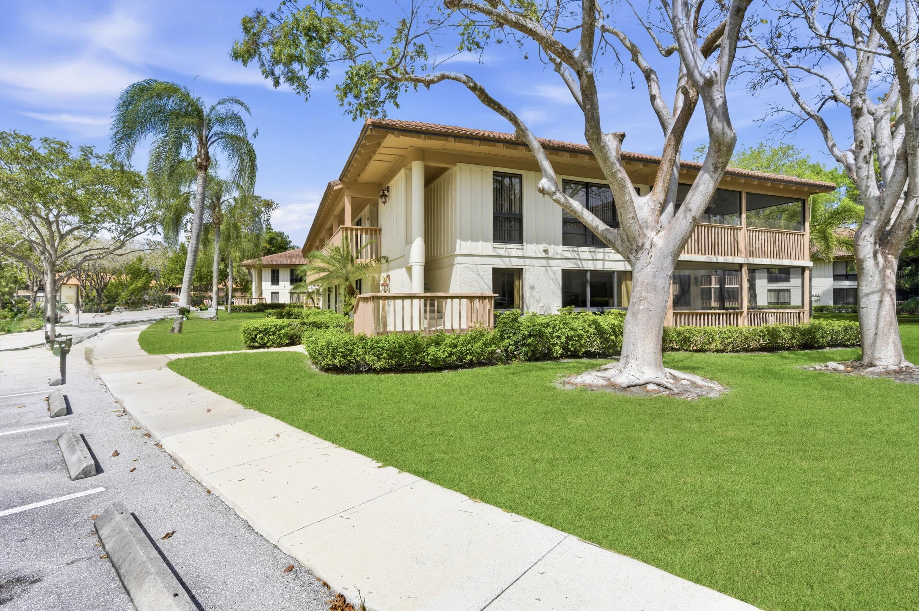 137 Brackenwood, Palm Beach Gardens FL 33418