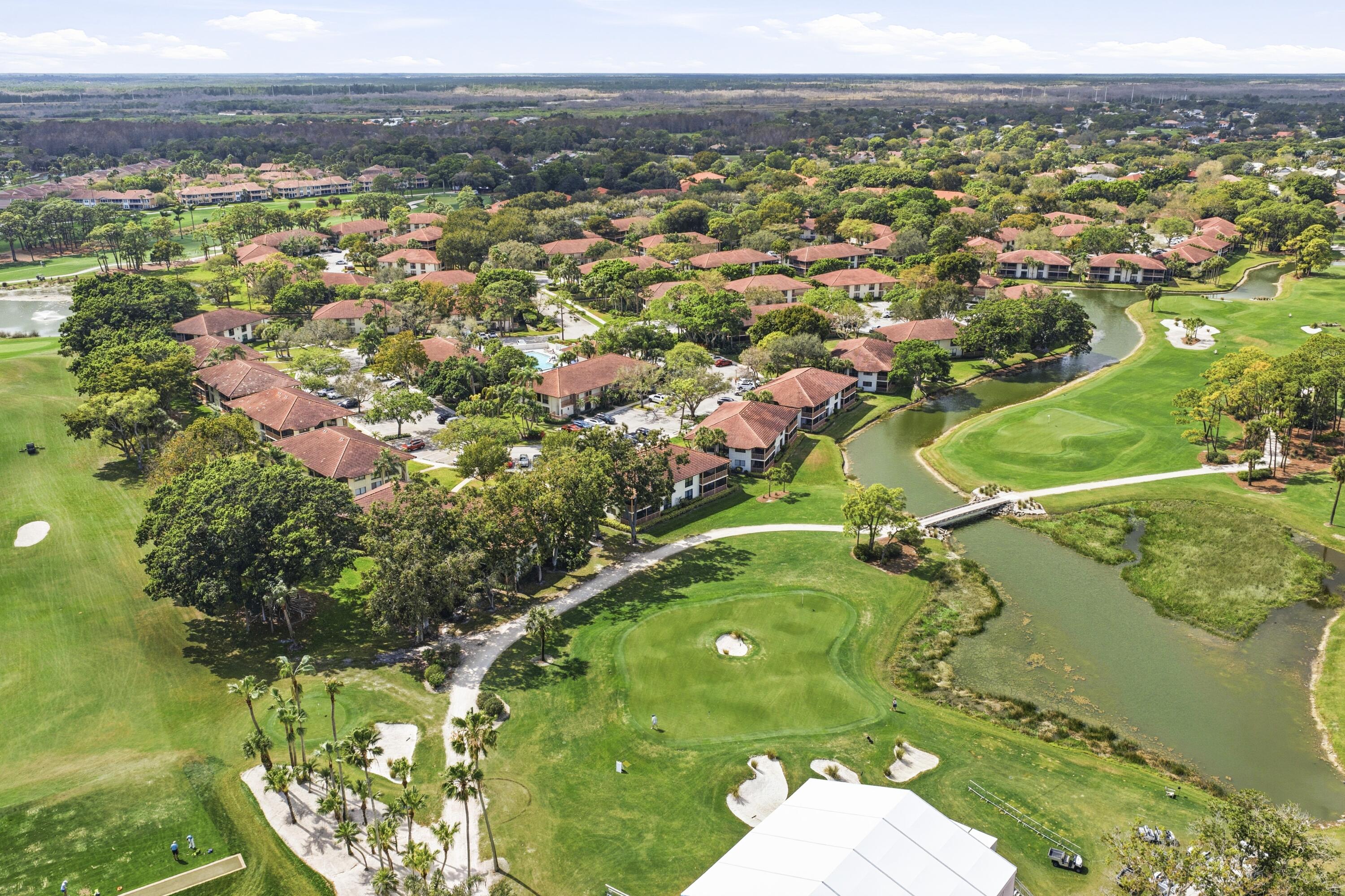 137 Brackenwood, Palm Beach Gardens FL 33418