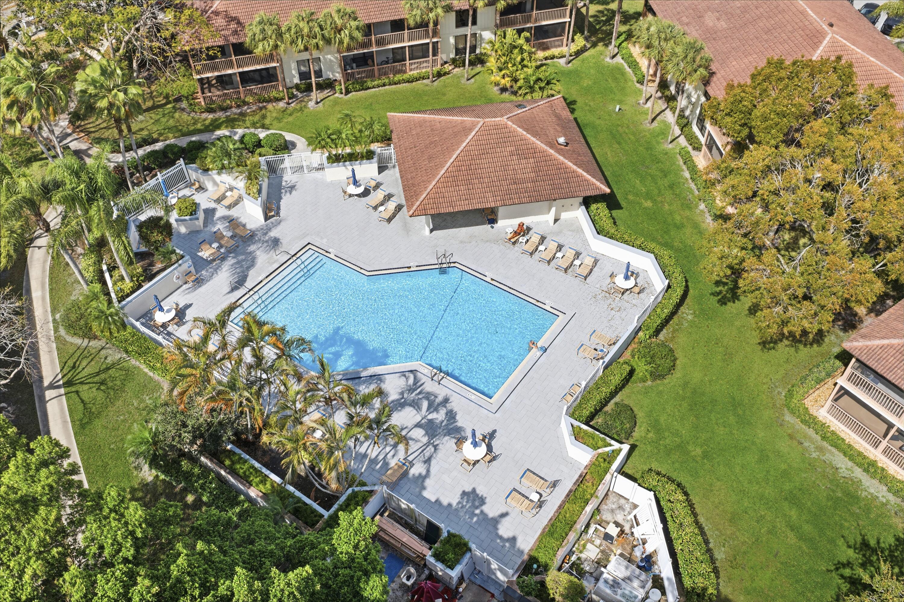 137 Brackenwood, Palm Beach Gardens FL 33418