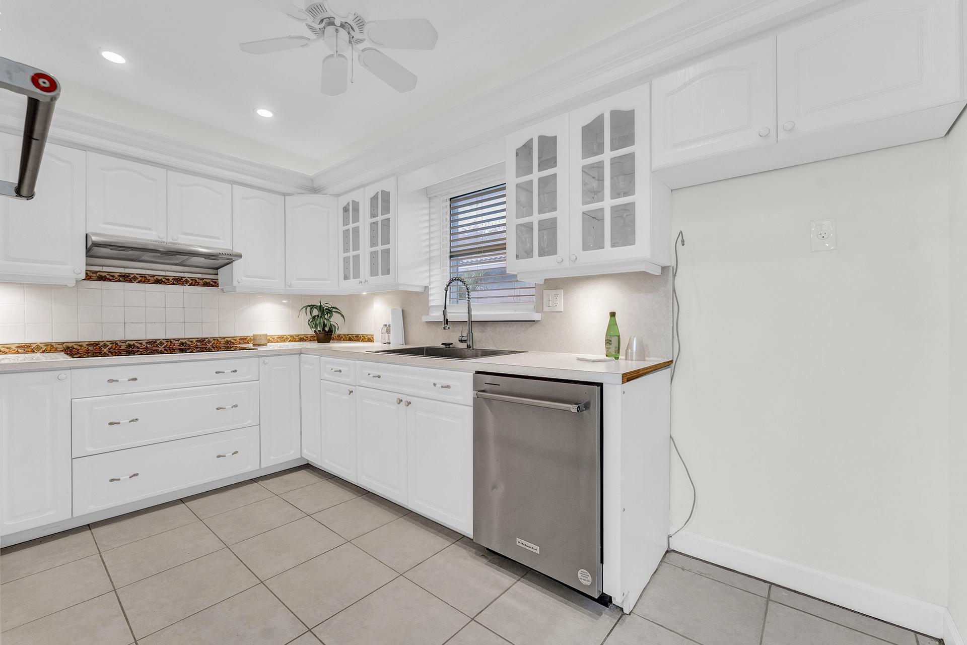 5921 NE 15th, Fort Lauderdale FL 33334