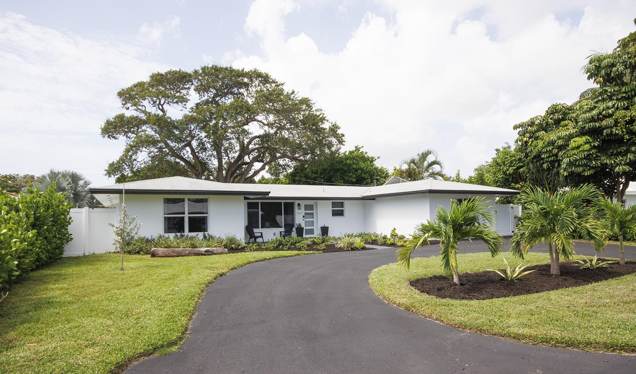 1950 NE 30th, Lighthouse Point FL 33064