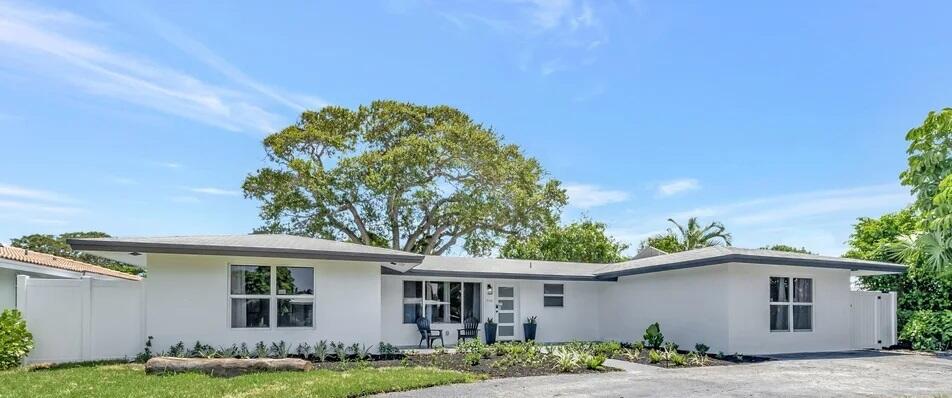 1950 NE 30th, Lighthouse Point FL 33064