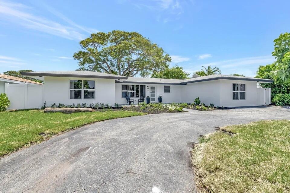 1950 NE 30th, Lighthouse Point FL 33064