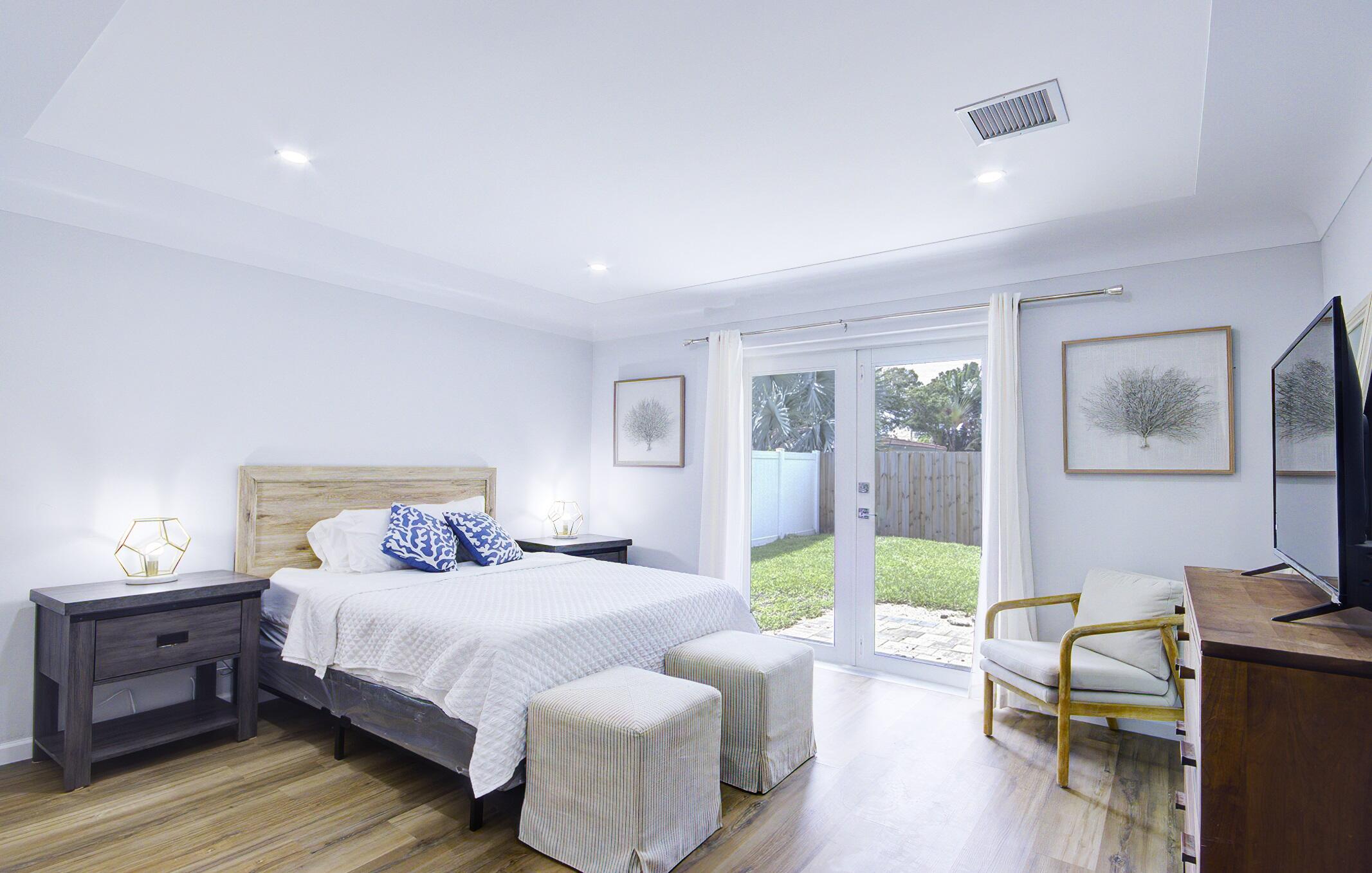 1950 NE 30th, Lighthouse Point FL 33064