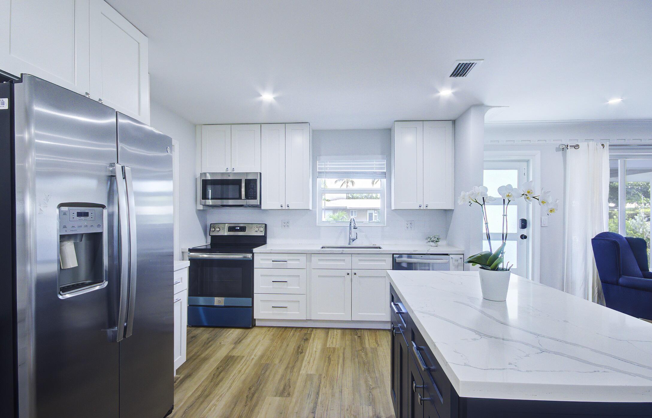 1950 NE 30th, Lighthouse Point FL 33064