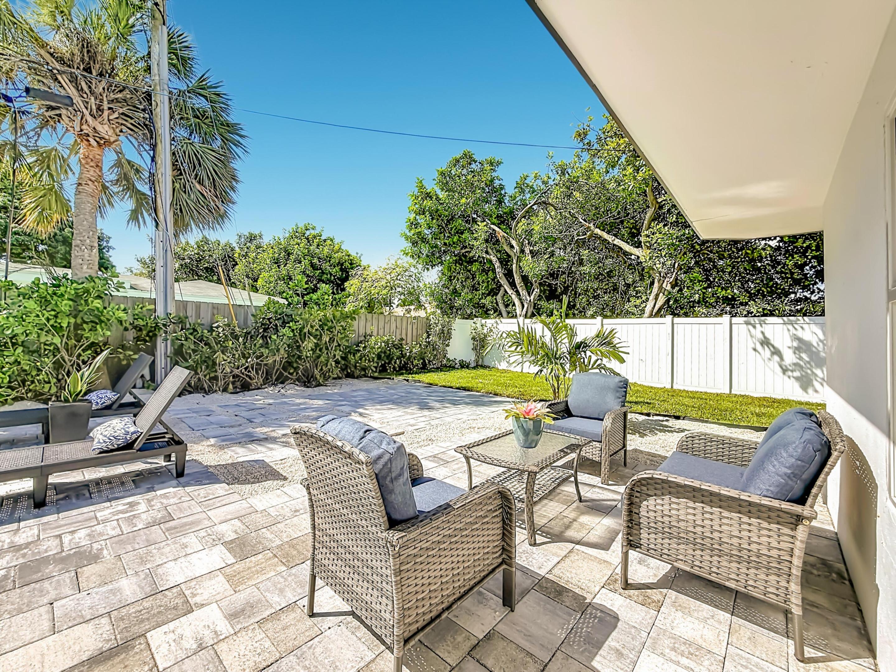 1950 NE 30th, Lighthouse Point FL 33064