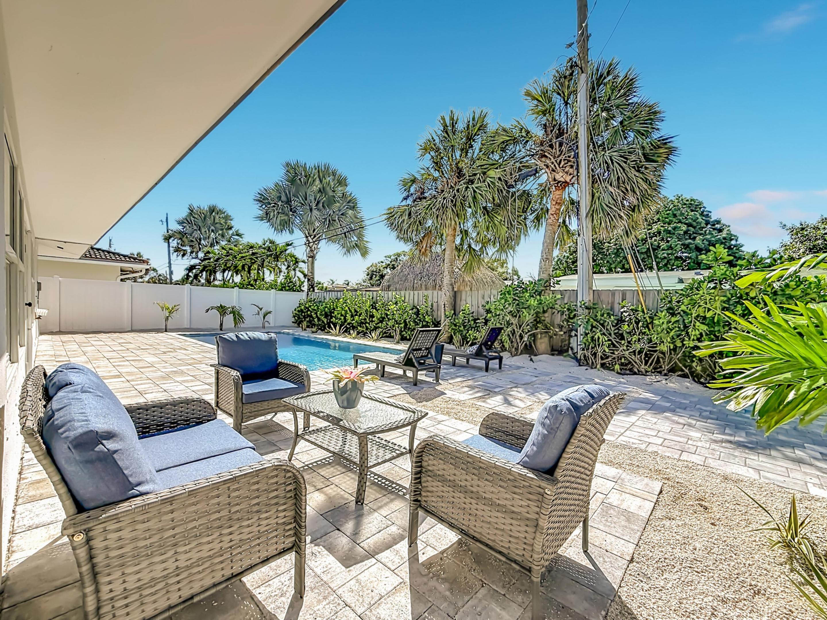 1950 NE 30th, Lighthouse Point FL 33064