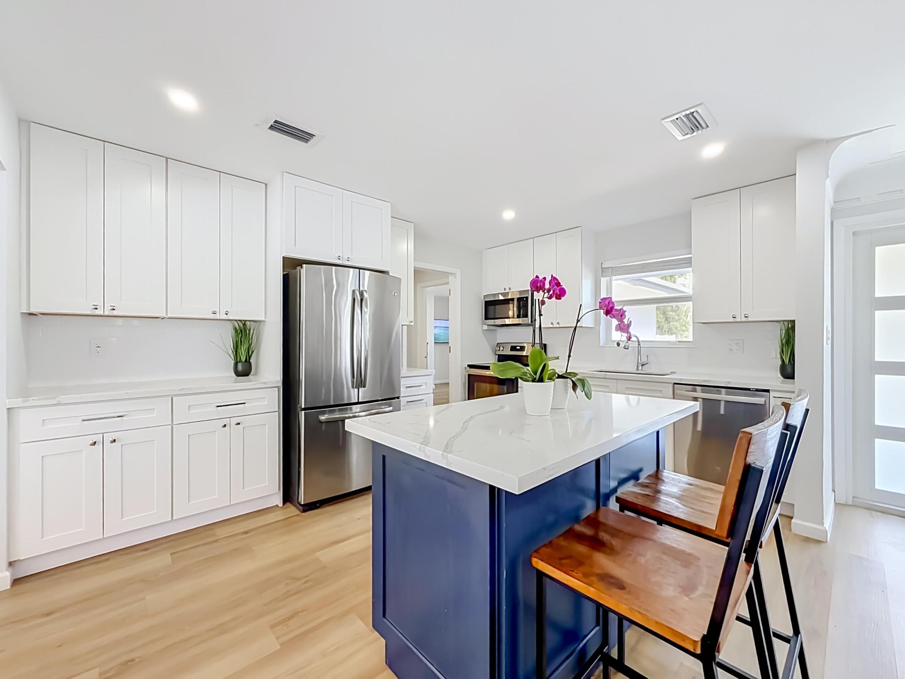 1950 NE 30th, Lighthouse Point FL 33064