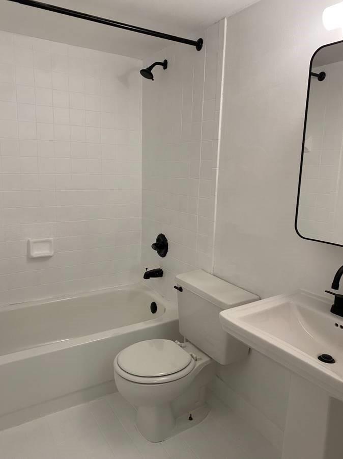 1740 NW N River #319, Miami FL 33125