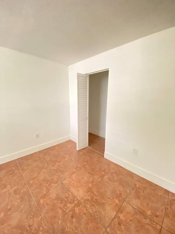 1740 NW N River #319, Miami FL 33125