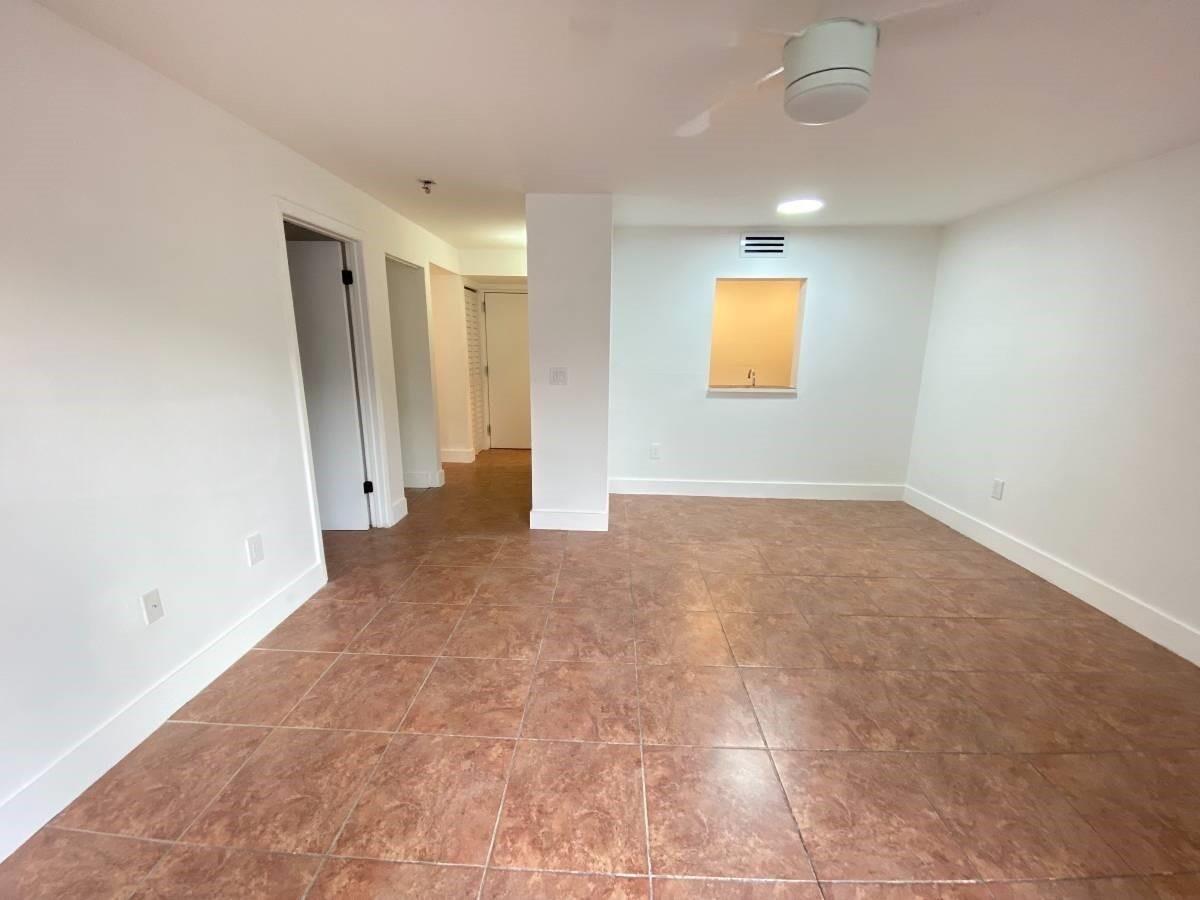 1740 NW N River #319, Miami FL 33125