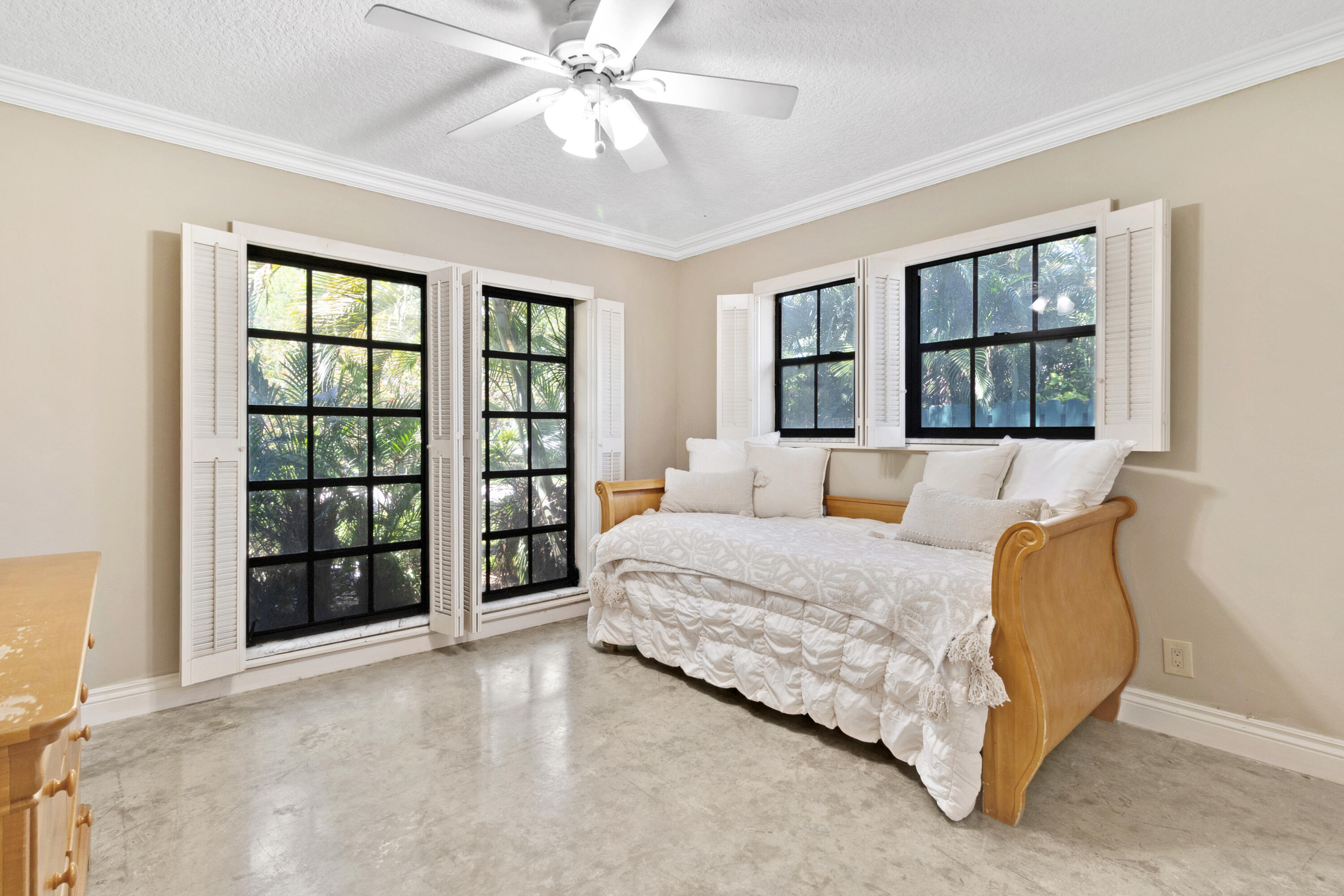 1350 W Terra Mar, Pompano Beach FL 33062