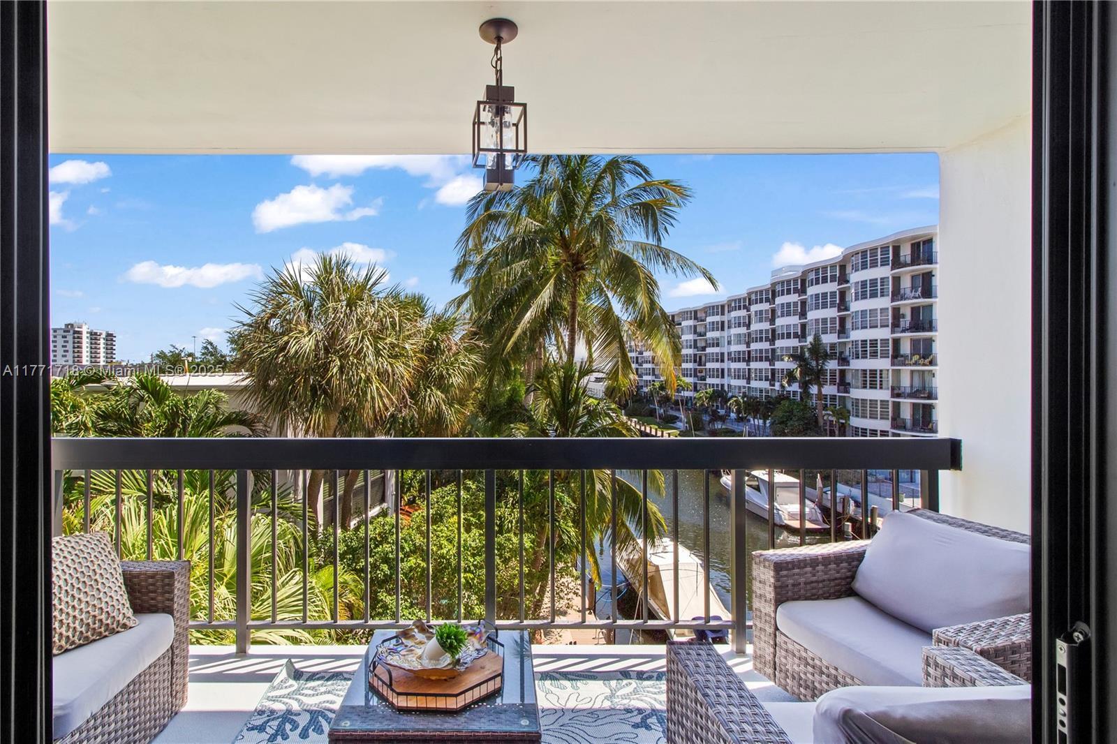 4800 Bayview #402, Fort Lauderdale FL 33308