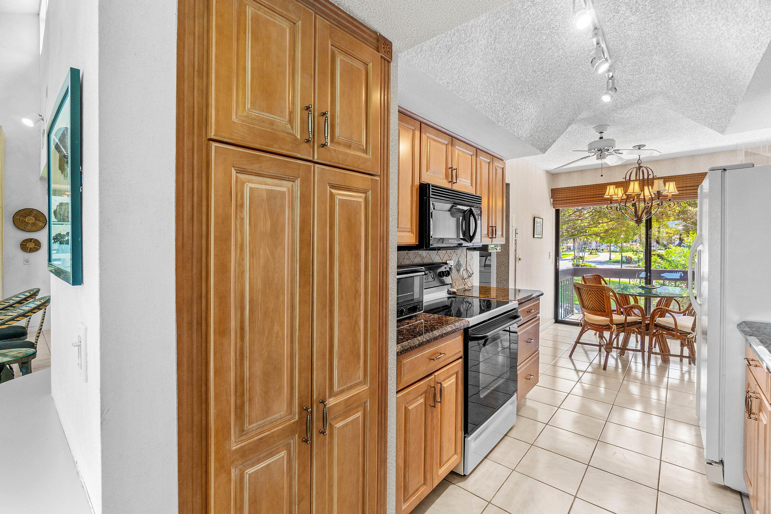 7809 Lakeside #4, Boca Raton FL 33434