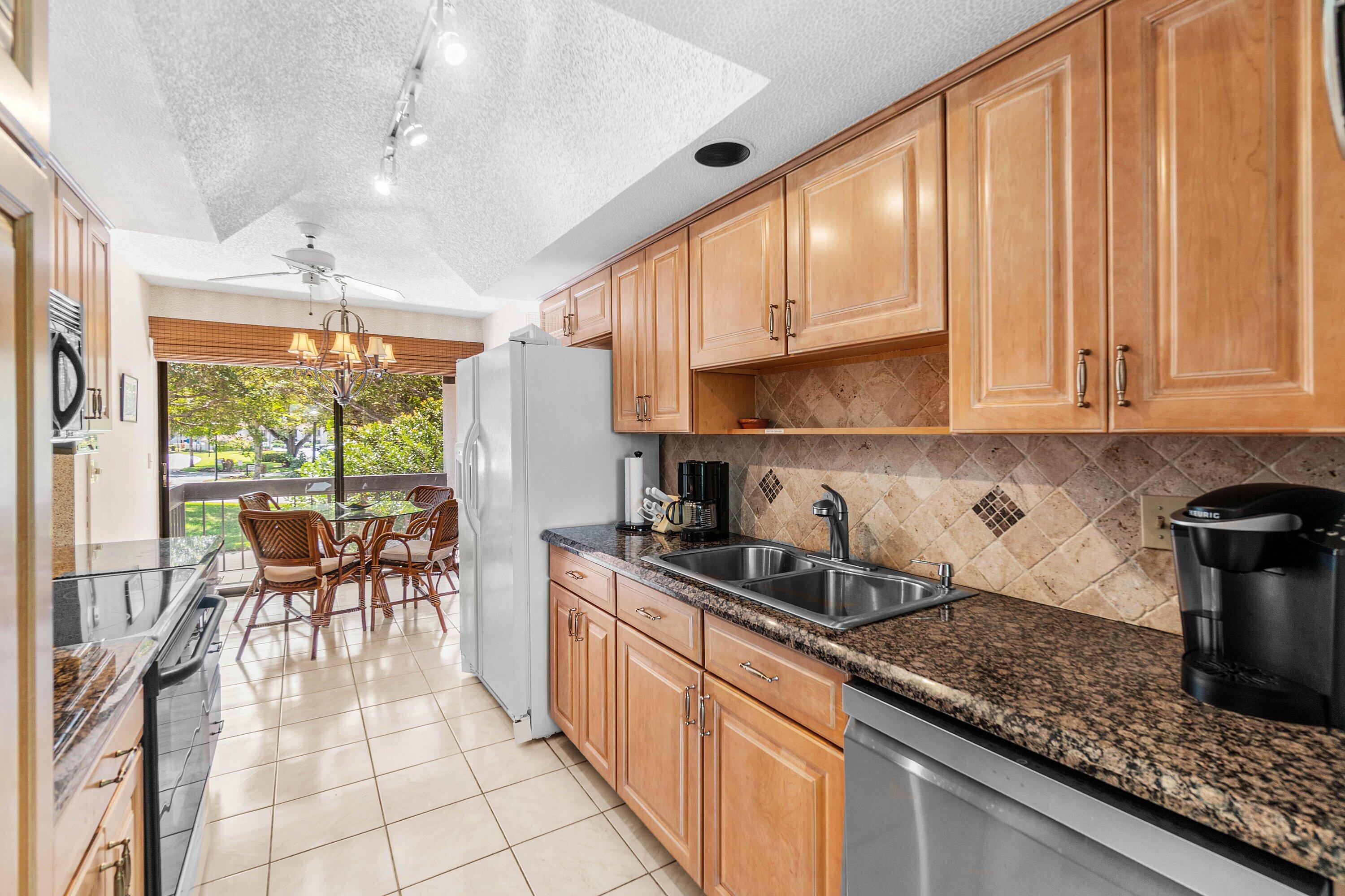 7809 Lakeside #4, Boca Raton FL 33434