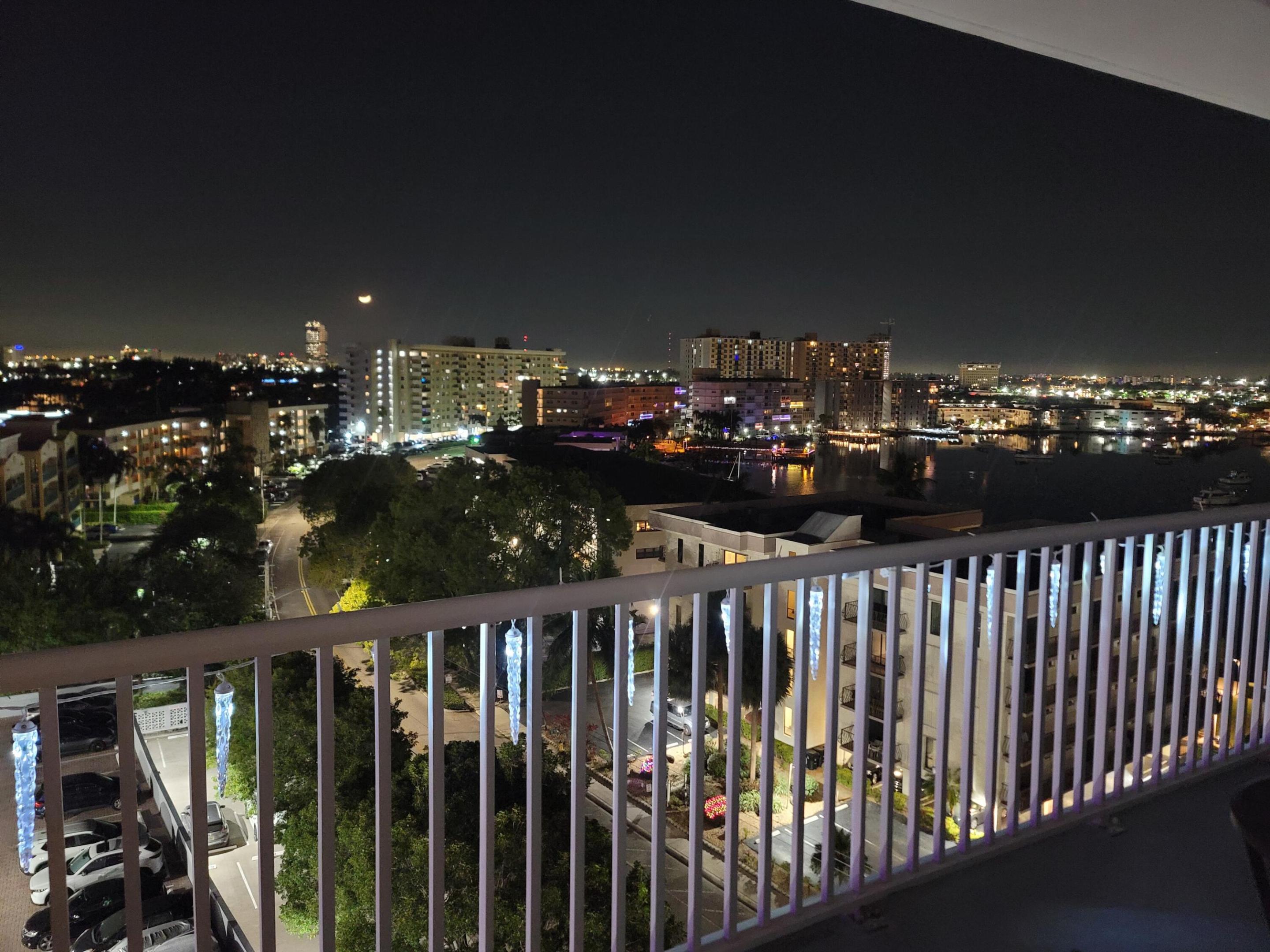 137 Golden Isles #914, Hallandale Beach FL 33009