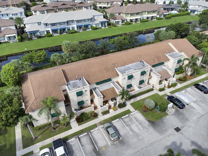 6703 Via Regina, Boca Raton FL 33433