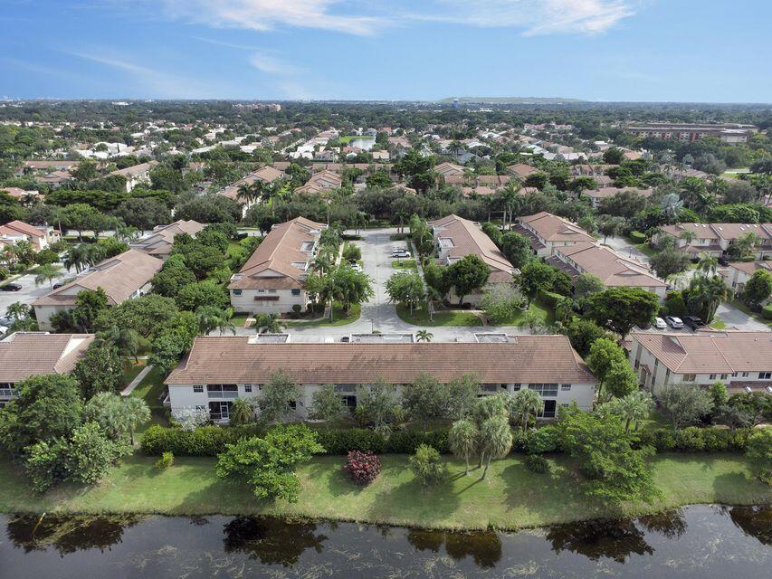 6703 Via Regina, Boca Raton FL 33433