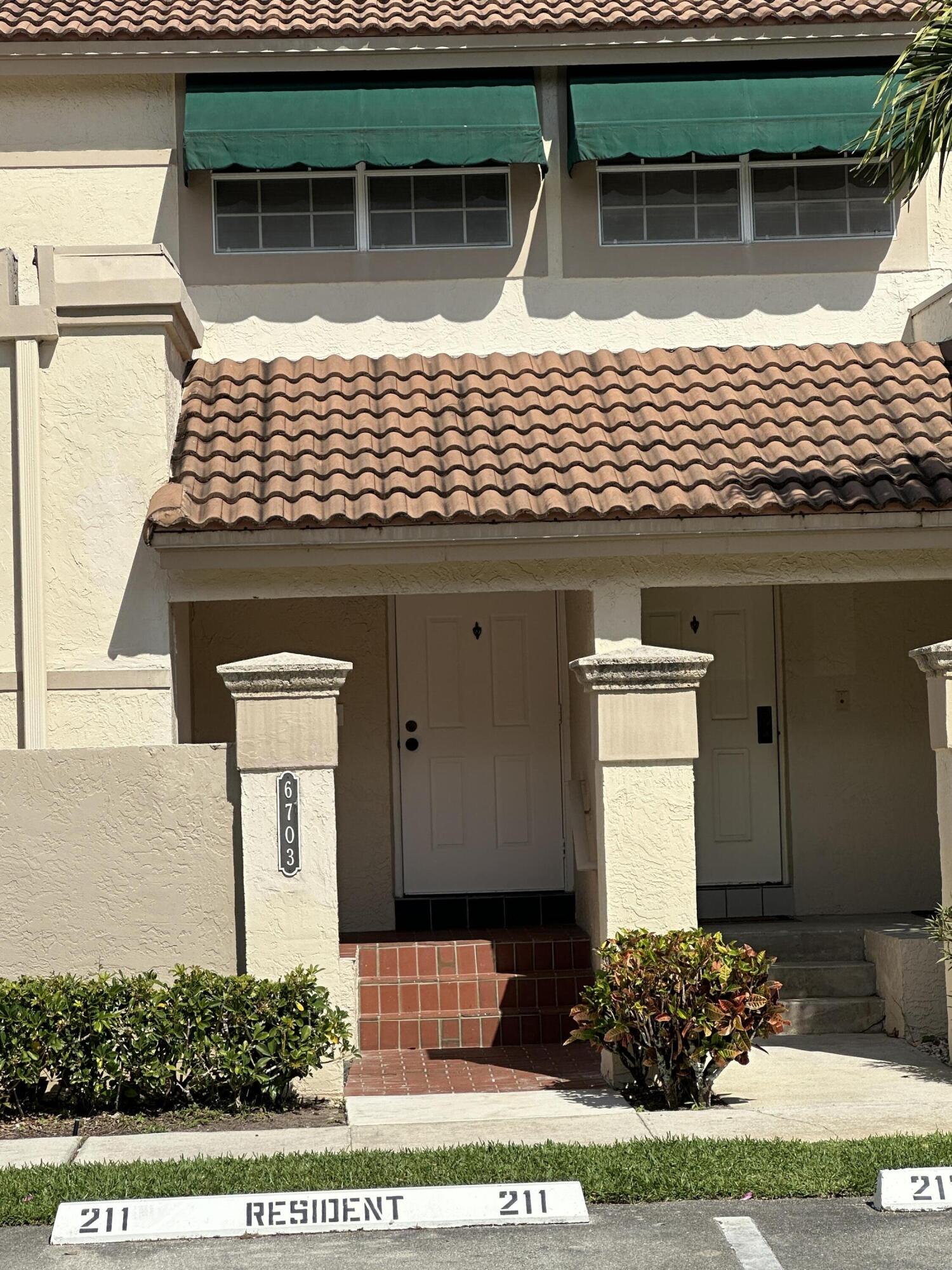 6703 Via Regina, Boca Raton FL 33433