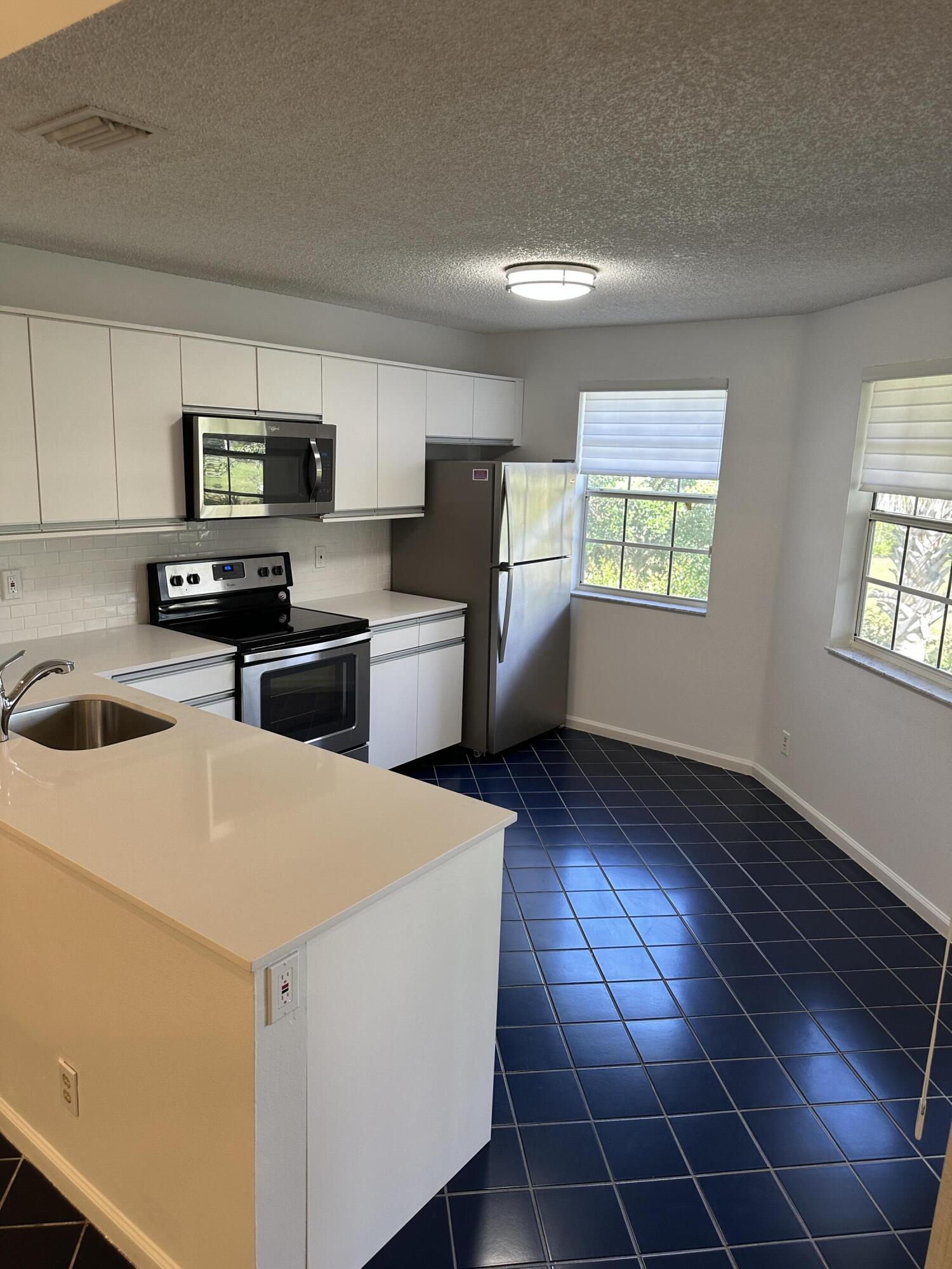 6703 Via Regina, Boca Raton FL 33433