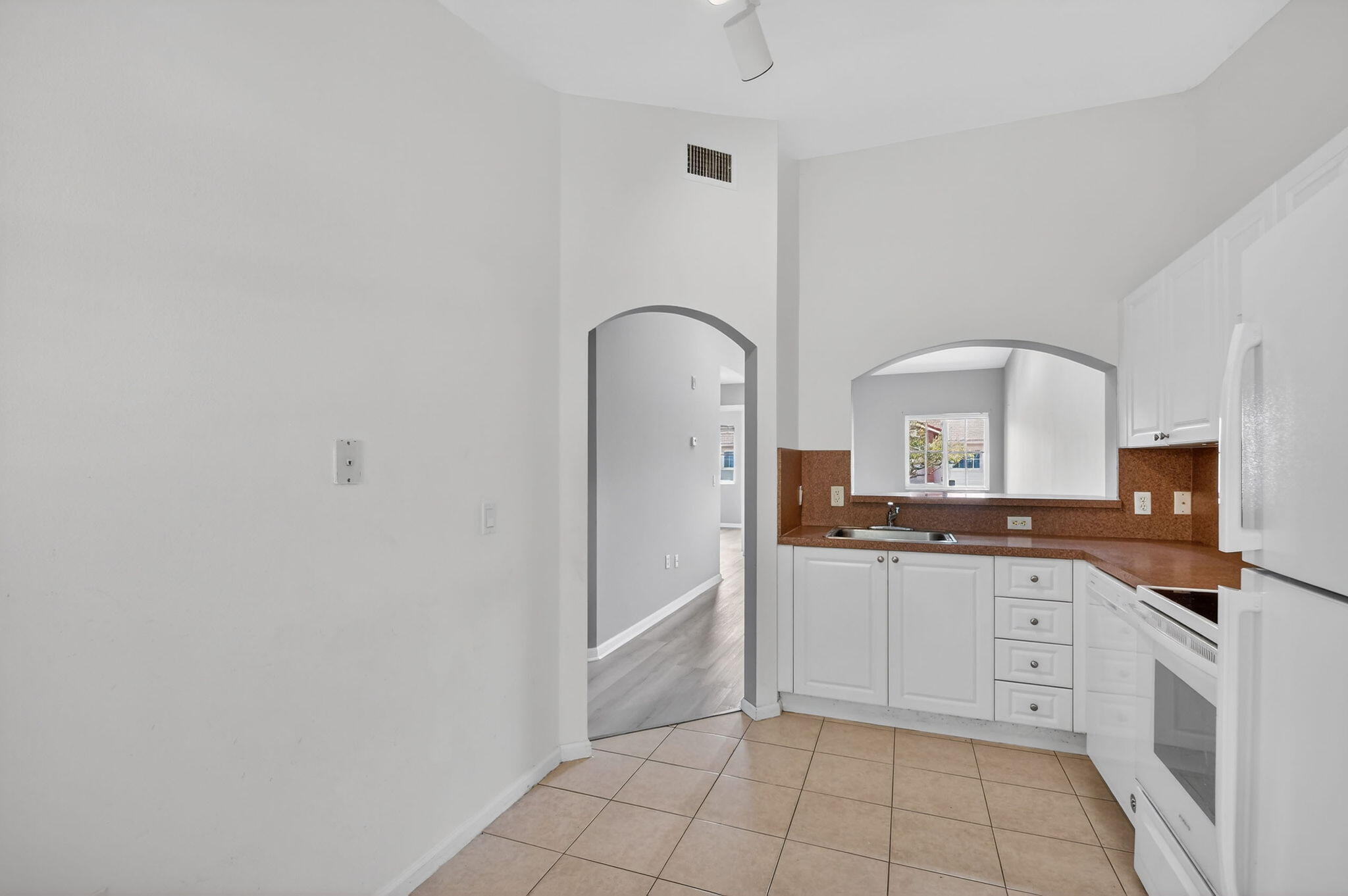 3790 N Jog #203, West Palm Beach FL 33411