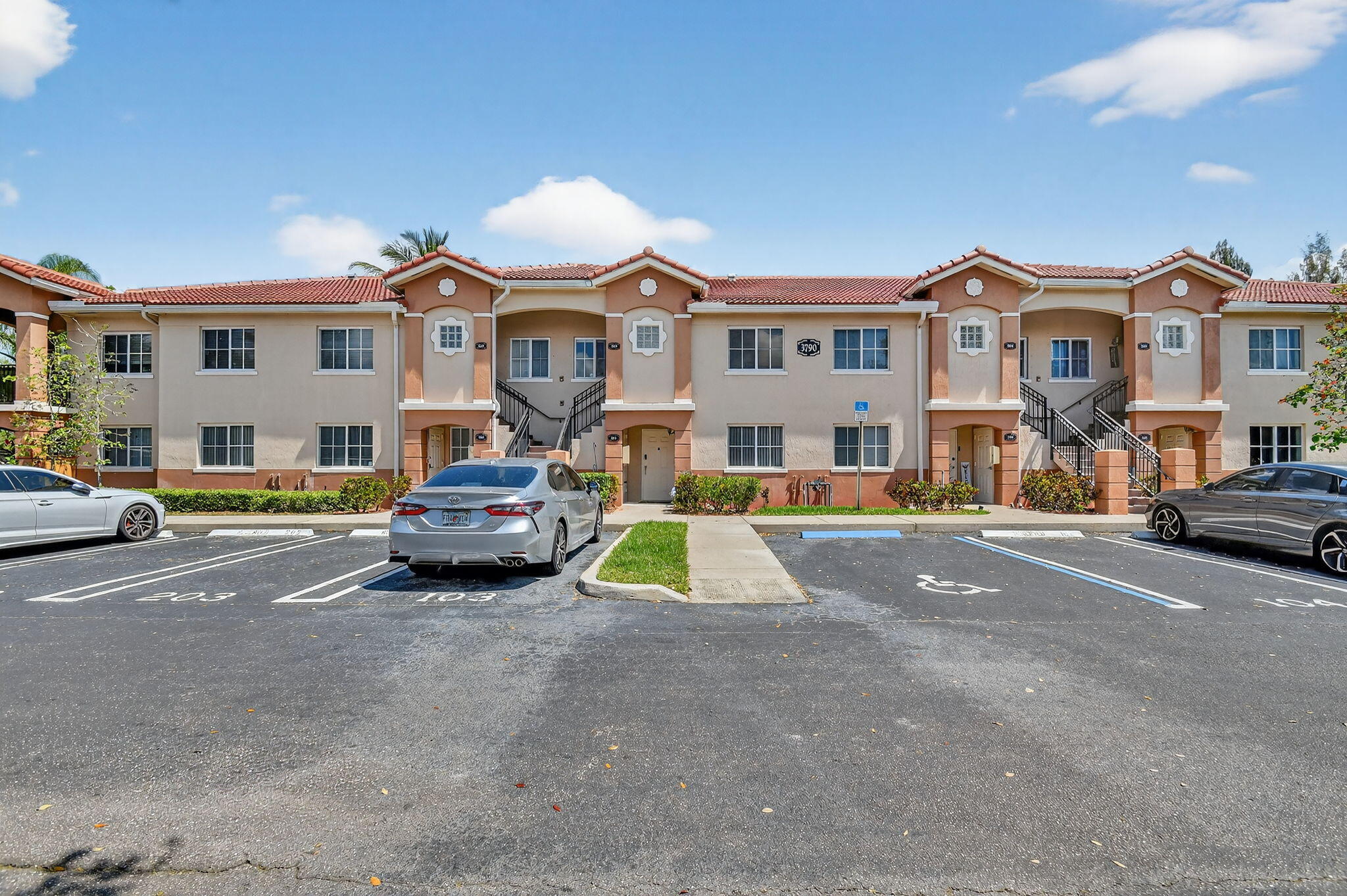 3790 N Jog #203, West Palm Beach FL 33411
