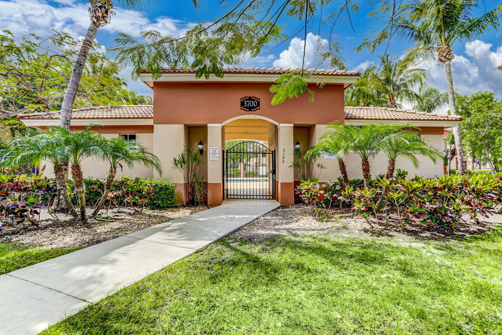 3790 N Jog #203, West Palm Beach FL 33411