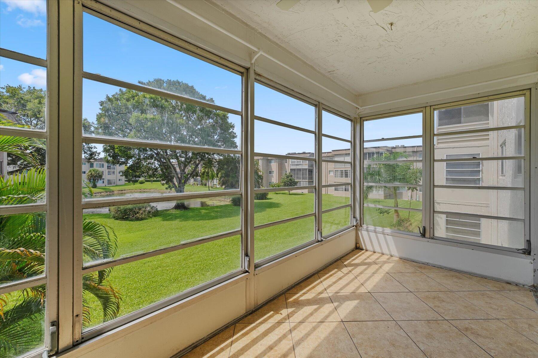 719 Lori #204, Palm Springs FL 33461