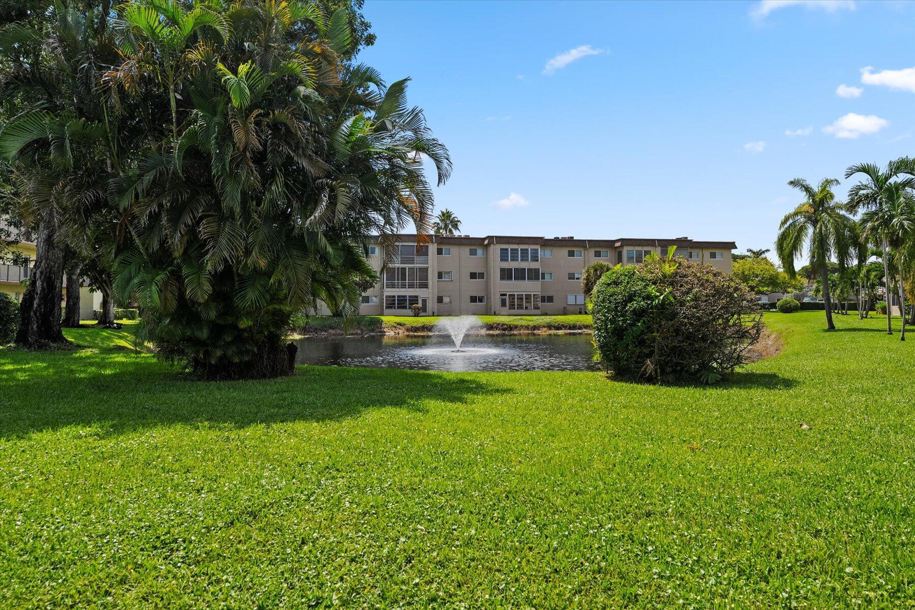 719 Lori #204, Palm Springs FL 33461
