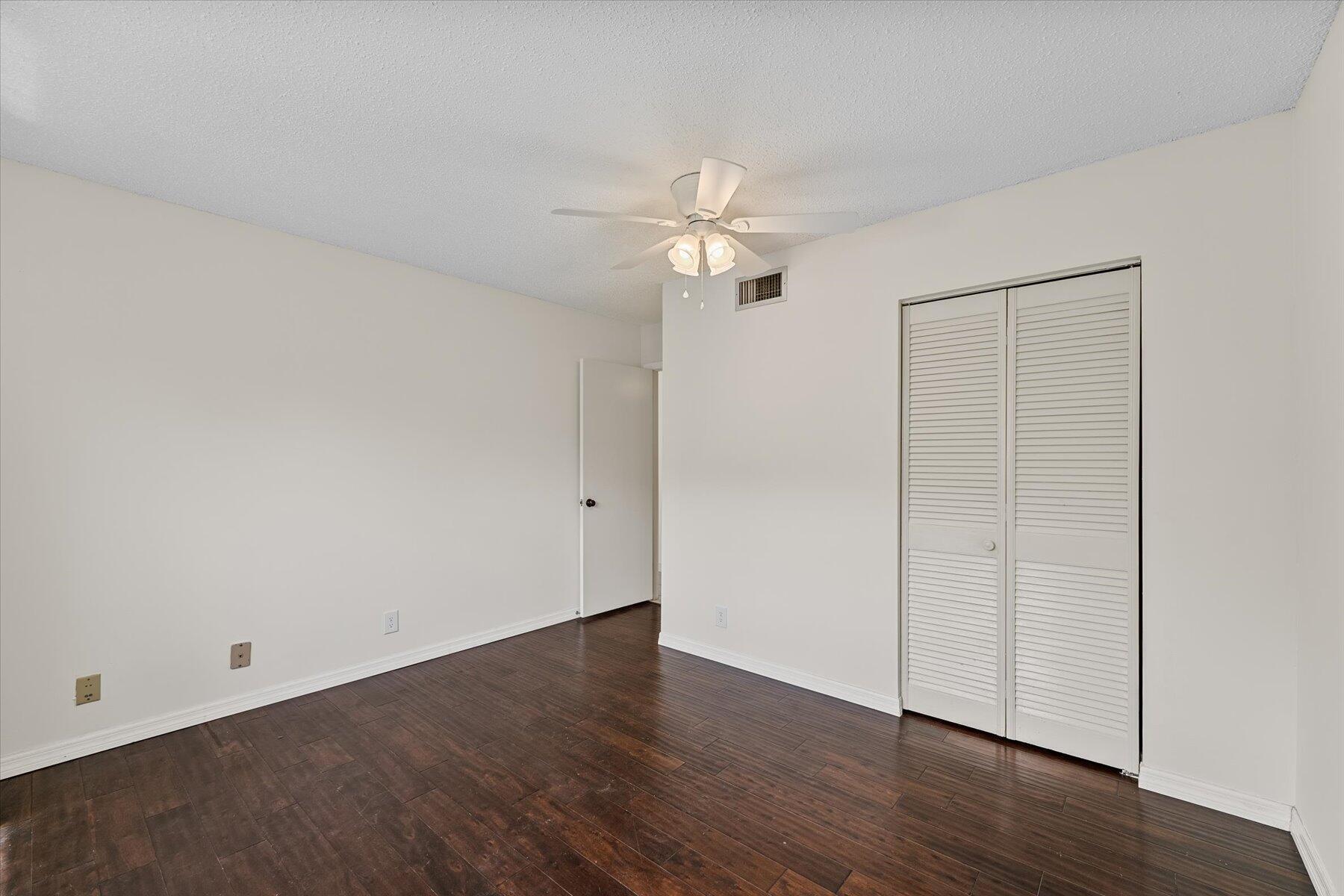719 Lori #204, Palm Springs FL 33461