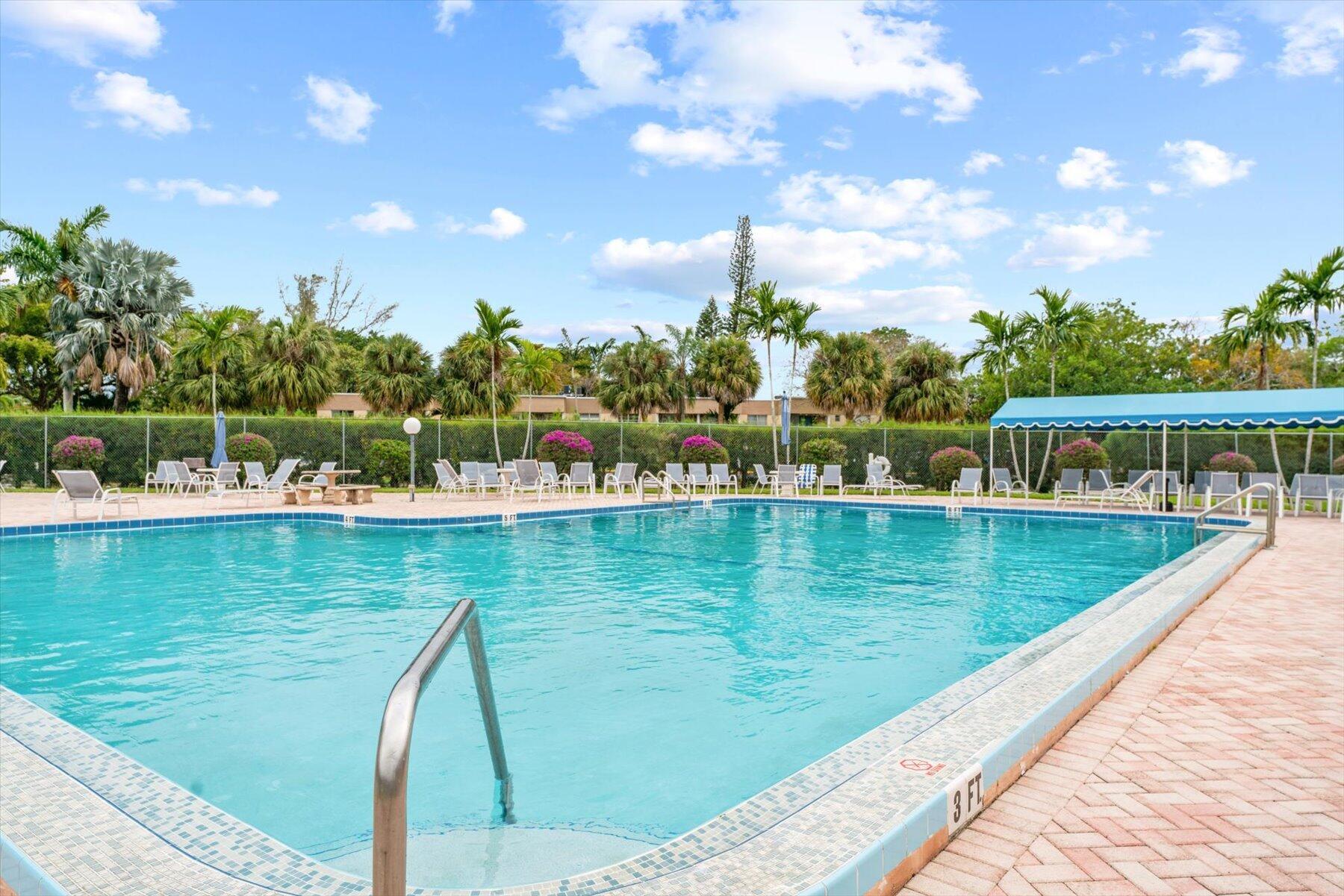 719 Lori #204, Palm Springs FL 33461