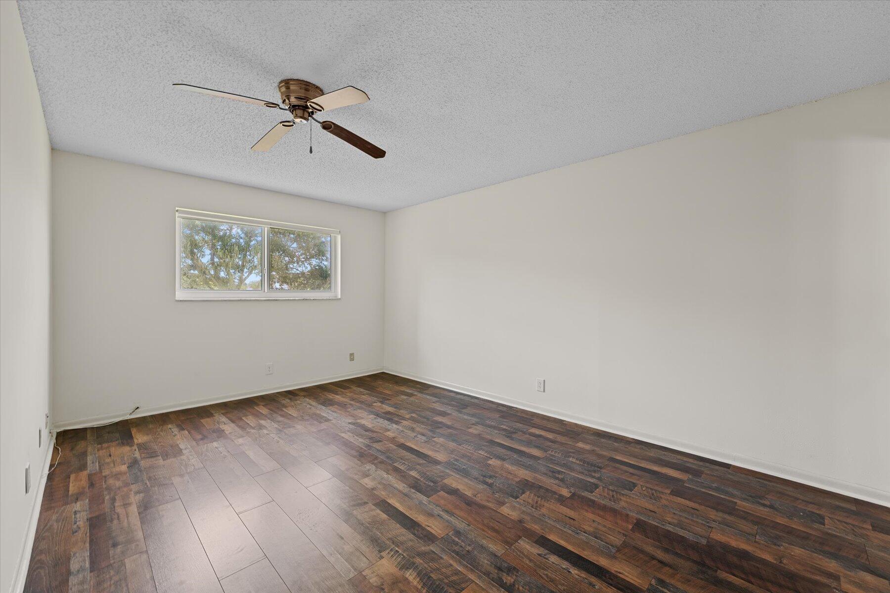 719 Lori #204, Palm Springs FL 33461
