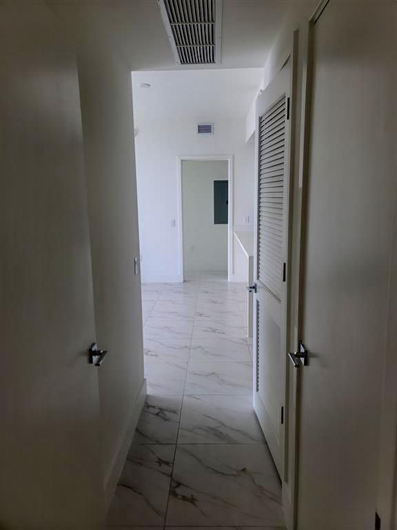 2000 Metropica #2107, Sunrise FL 33323