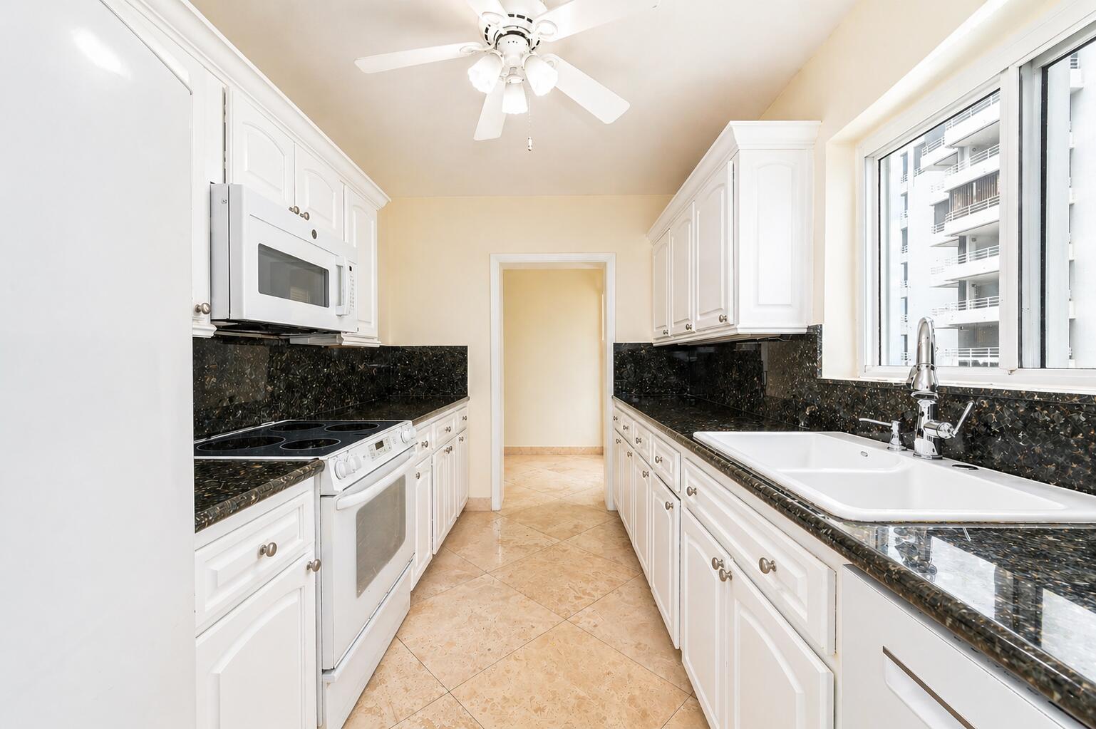 2909 S Ocean #6a, Highland Beach FL 33487