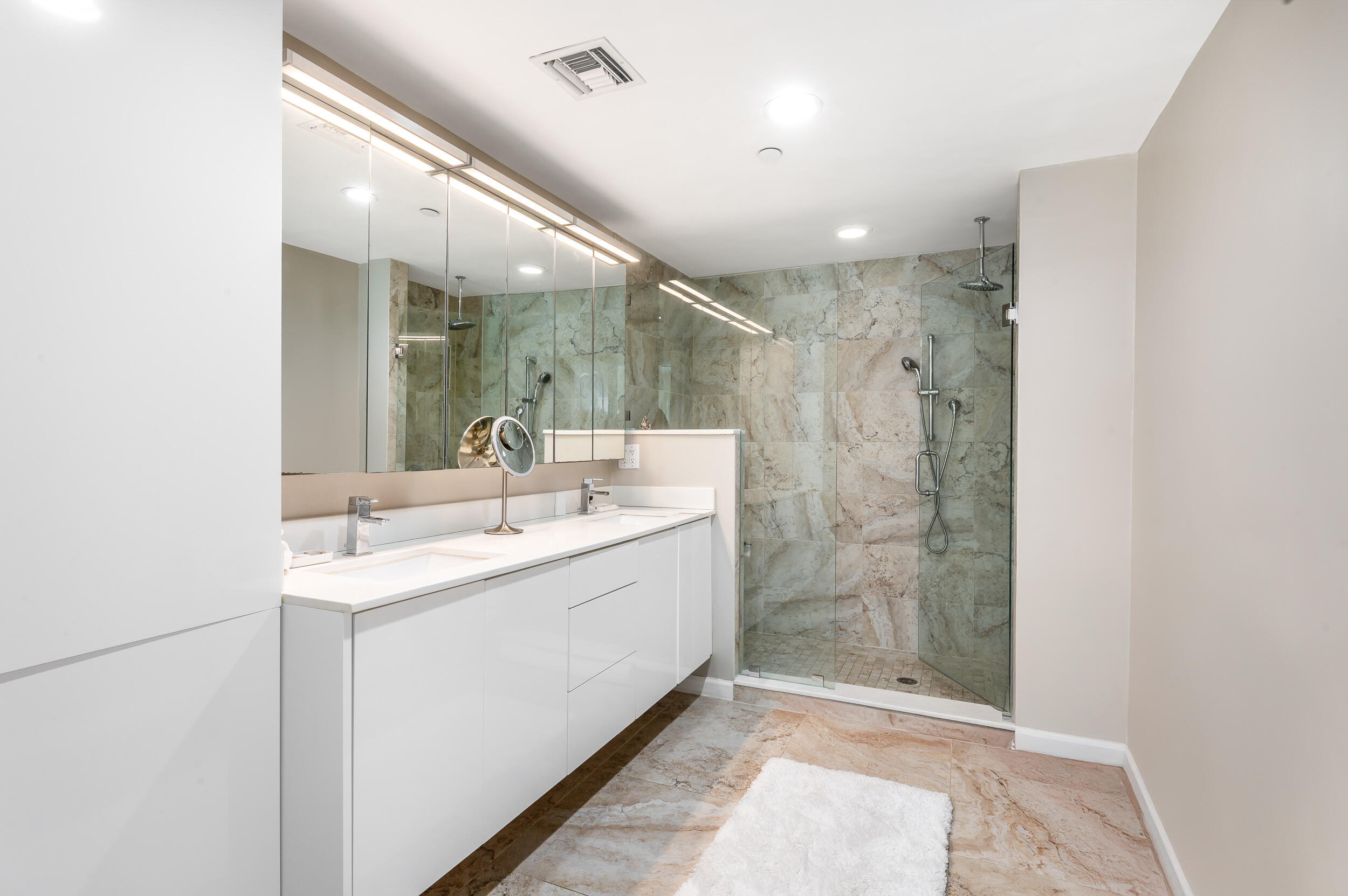 2909 S Ocean #6a, Highland Beach FL 33487
