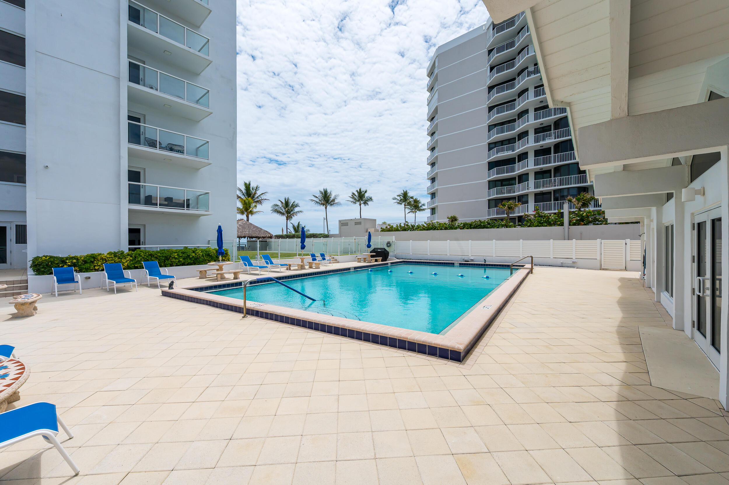 2909 S Ocean #6a, Highland Beach FL 33487