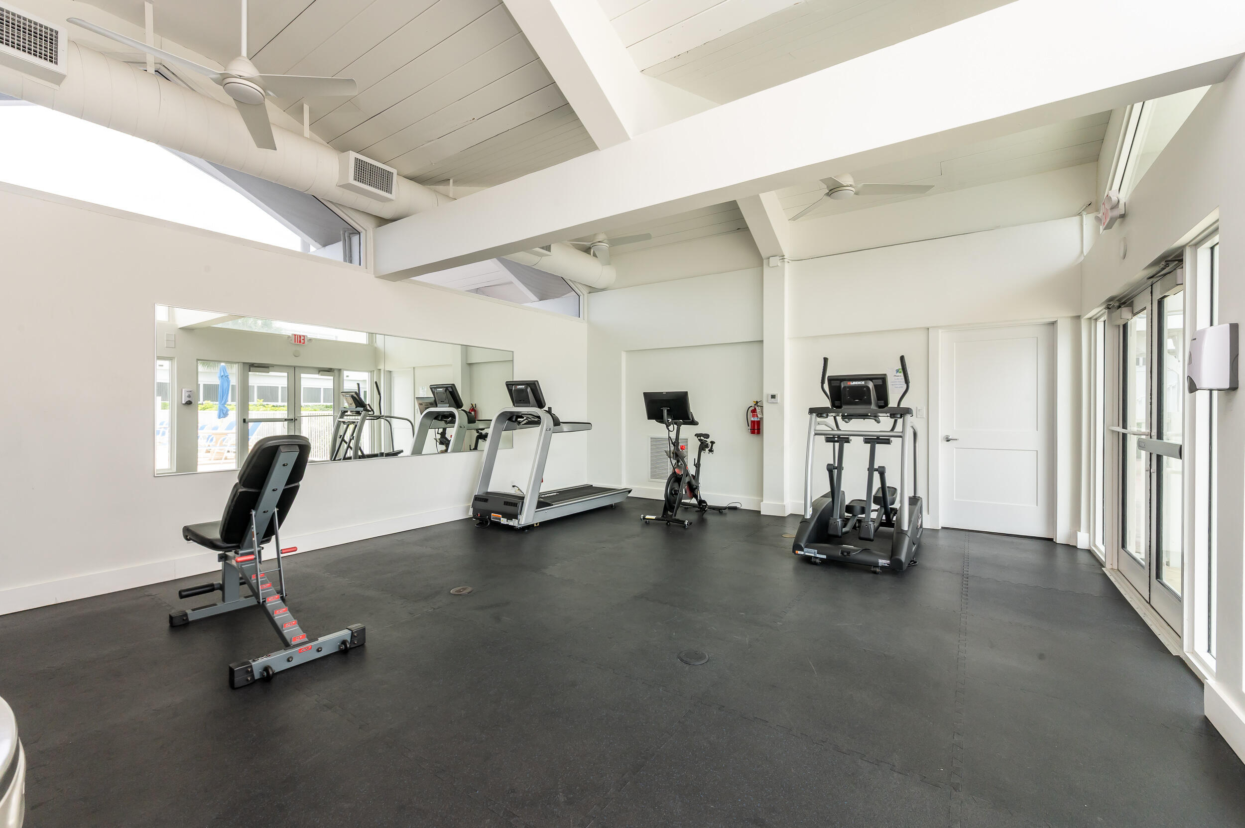 2909 S Ocean #6a, Highland Beach FL 33487
