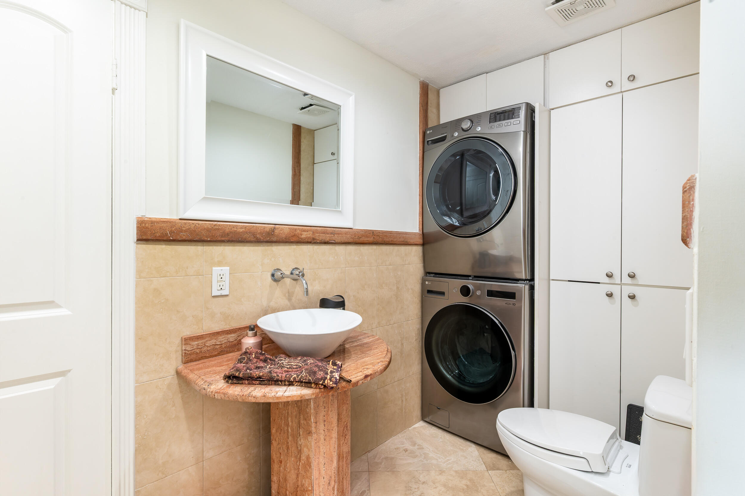 2909 S Ocean #6a, Highland Beach FL 33487