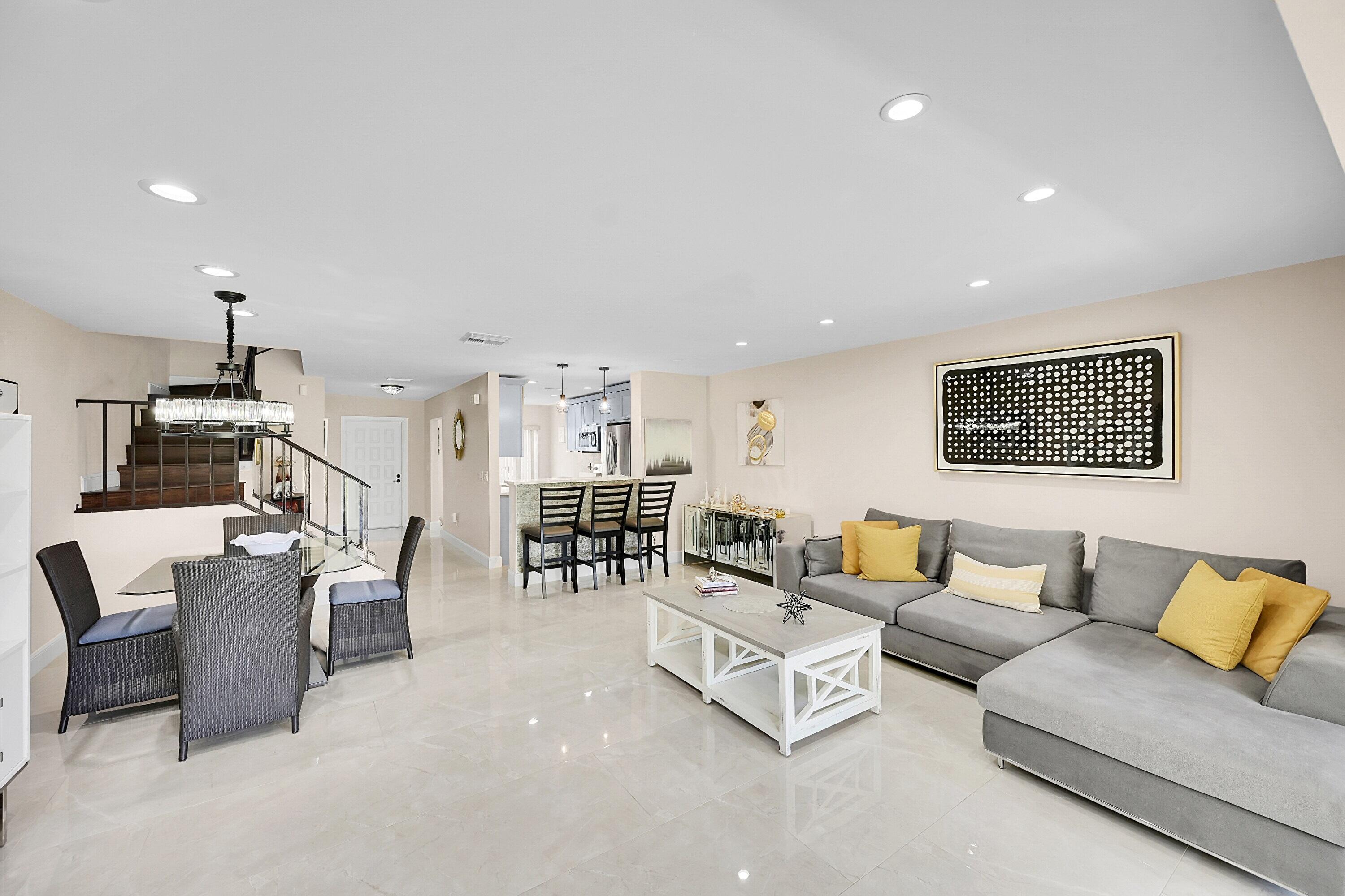 21207 Lago, Boca Raton FL 33433