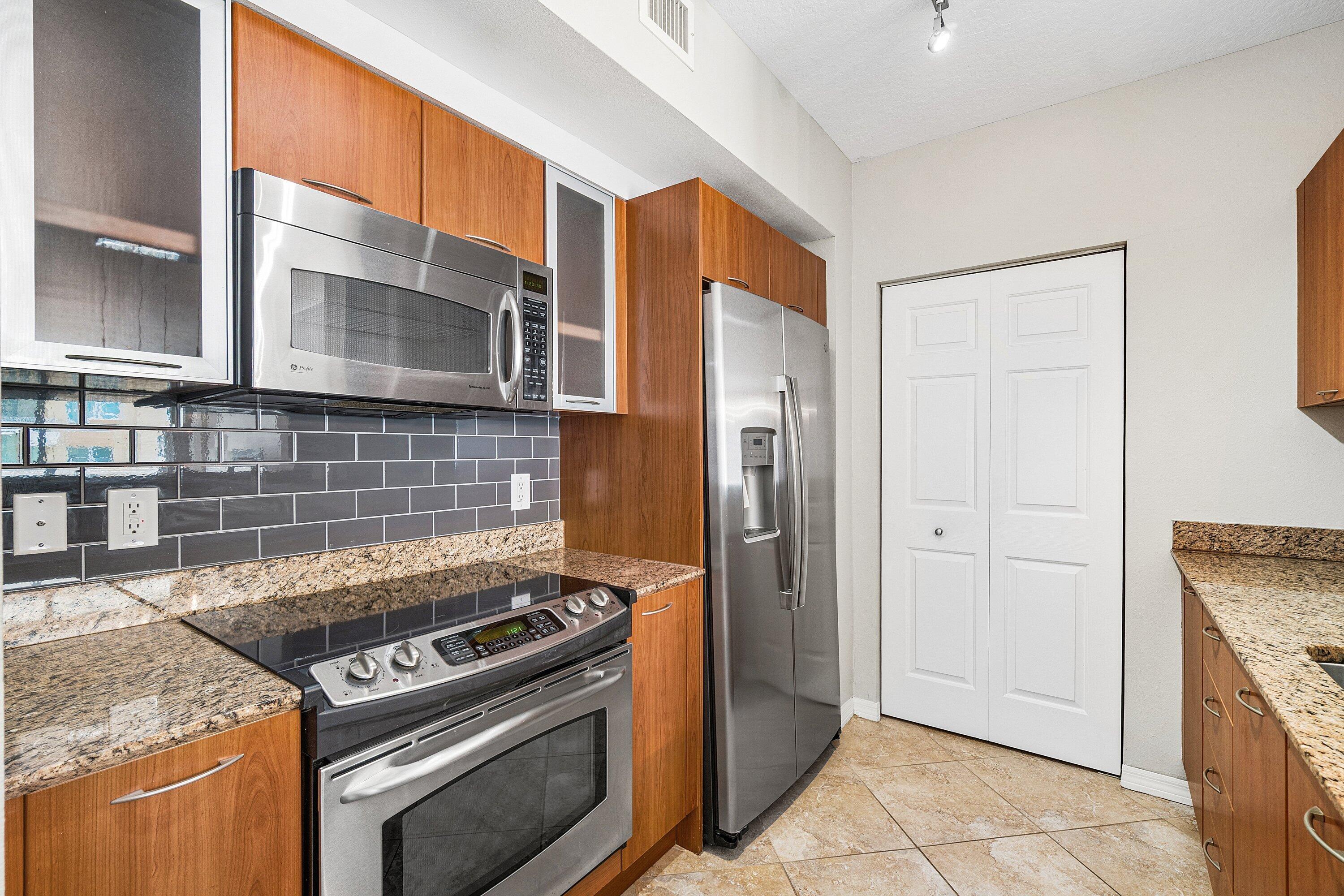 700 E Boynton Beach #803, Boynton Beach FL 33435