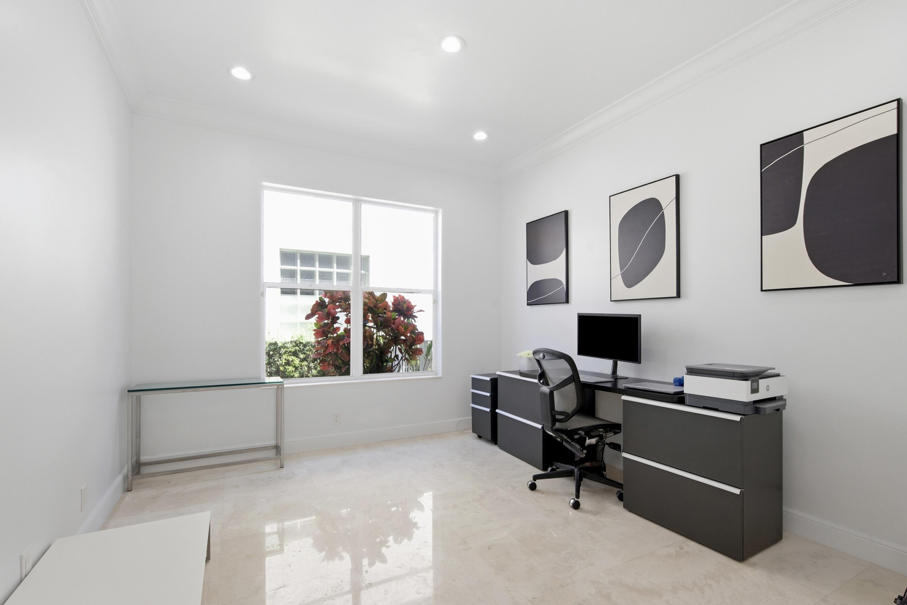 3857 Regency, Boca Raton FL 33496