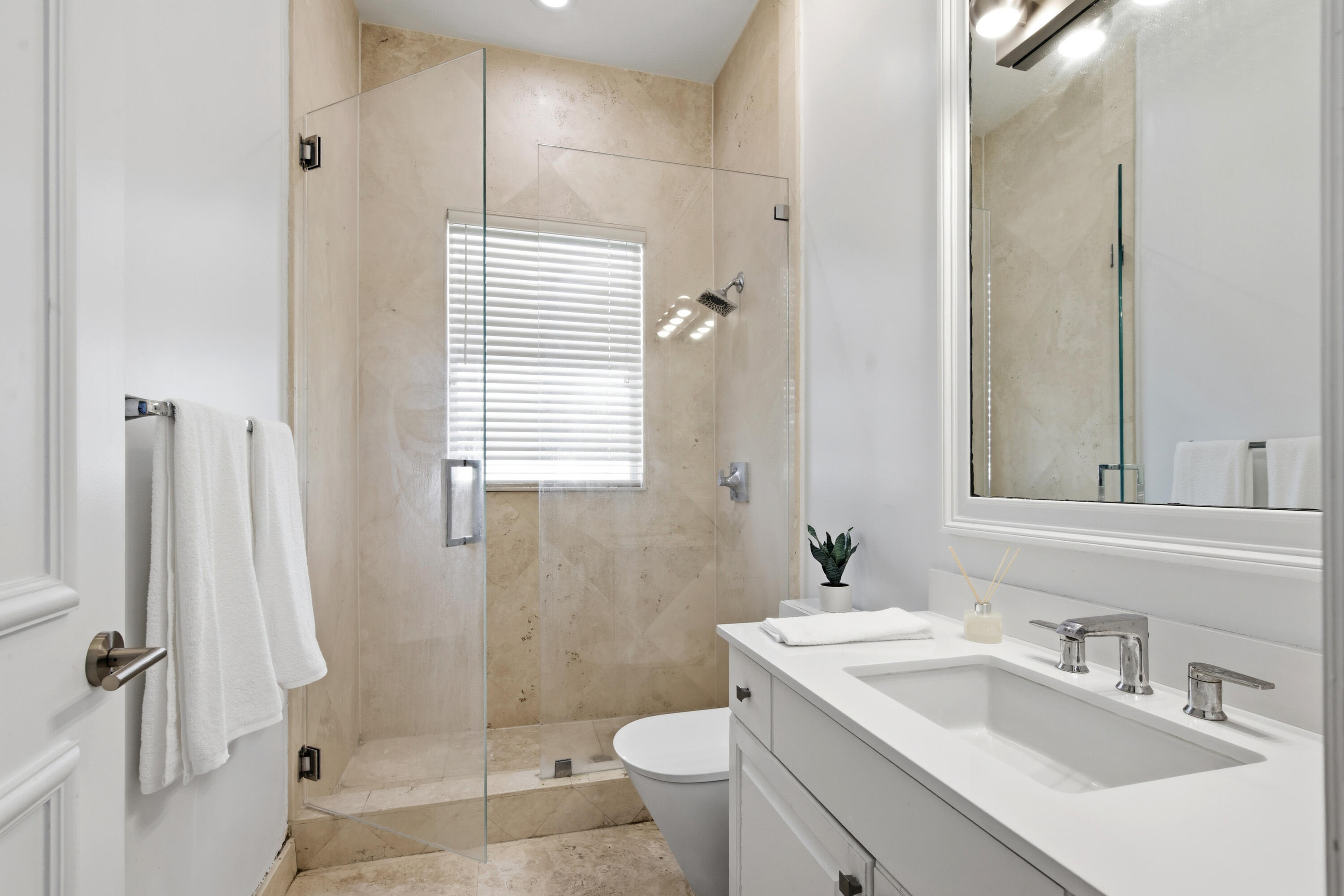 3857 Regency, Boca Raton FL 33496